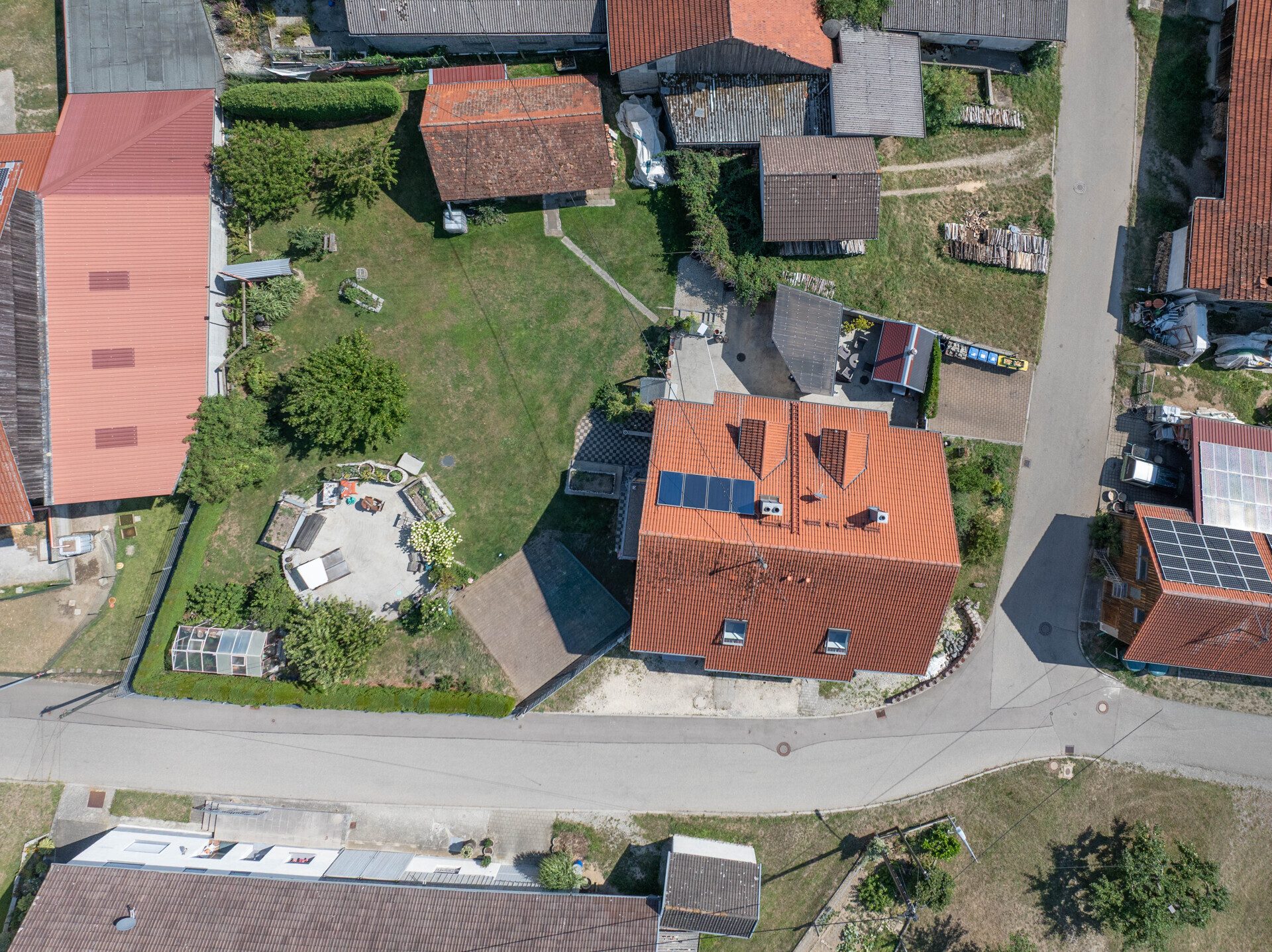 Immobilienangebot - Waltenhausen / Weiler - Alle - Familienparadies in ruhiger Lage - Ideal für Familien, Generationenwohnen oder Arbeiten von Zuhause