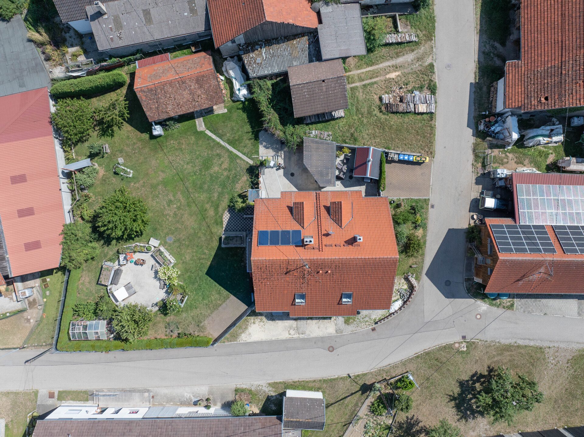 Immobilienangebot - Waltenhausen / Weiler - Alle - Familienparadies in ruhiger Lage - Ideal für Familien, Generationenwohnen oder Arbeiten von Zuhause