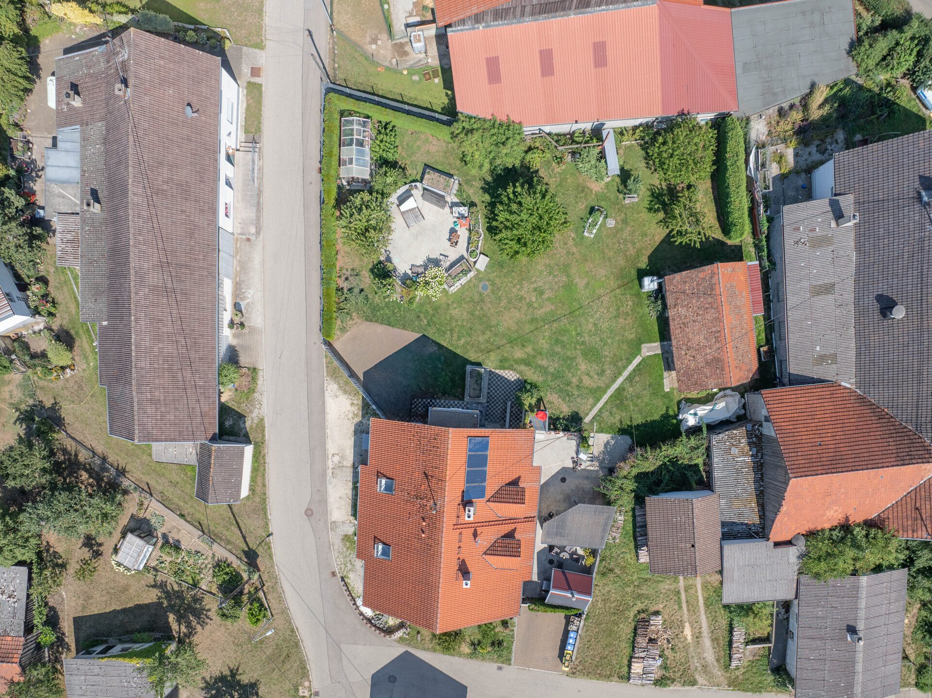 Immobilienangebot - Waltenhausen / Weiler - Alle - Familienparadies in ruhiger Lage - Ideal für Familien, Generationenwohnen oder Arbeiten von Zuhause
