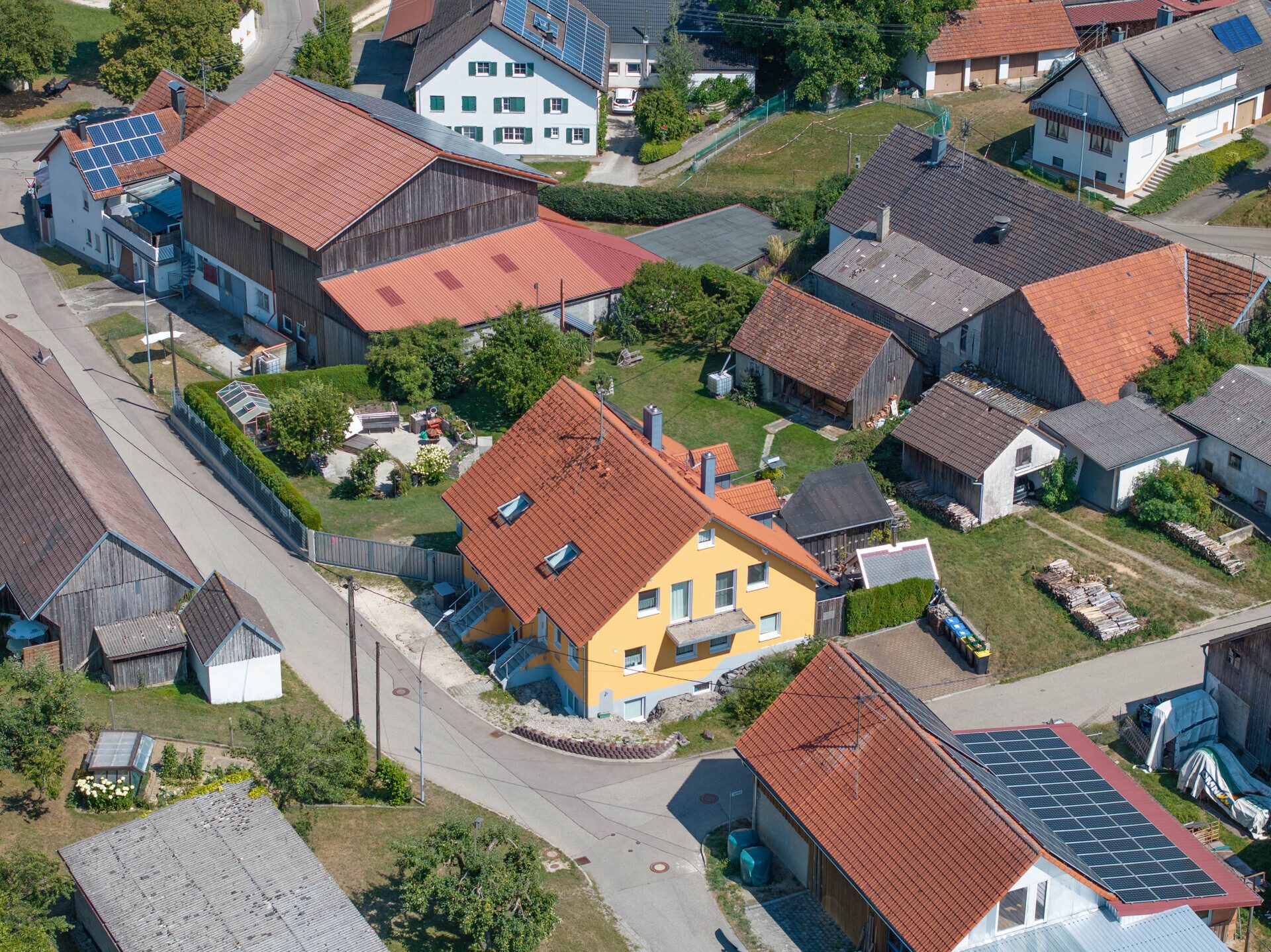 Immobilienangebot - Waltenhausen / Weiler - Alle - Familienparadies in ruhiger Lage - Ideal für Familien, Generationenwohnen oder Arbeiten von Zuhause