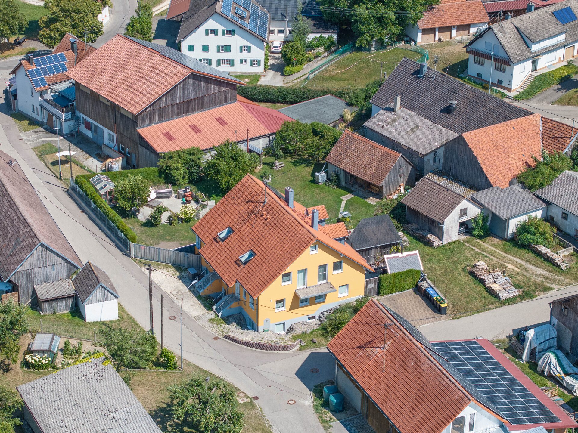 Immobilienangebot - Waltenhausen / Weiler - Alle - Familienparadies in ruhiger Lage - Ideal für Familien, Generationenwohnen oder Arbeiten von Zuhause
