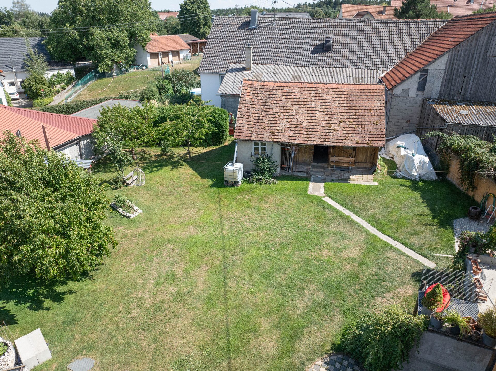 Immobilienangebot - Waltenhausen / Weiler - Alle - Familienparadies in ruhiger Lage - Ideal für Familien, Generationenwohnen oder Arbeiten von Zuhause