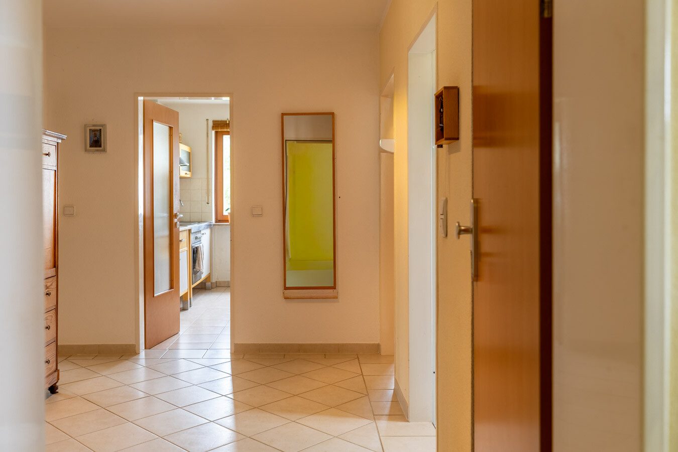 Immobilienangebot - Oberhaching - Alle - Gepflegtes 5-Familienhaus auf großzügigem Grundstück