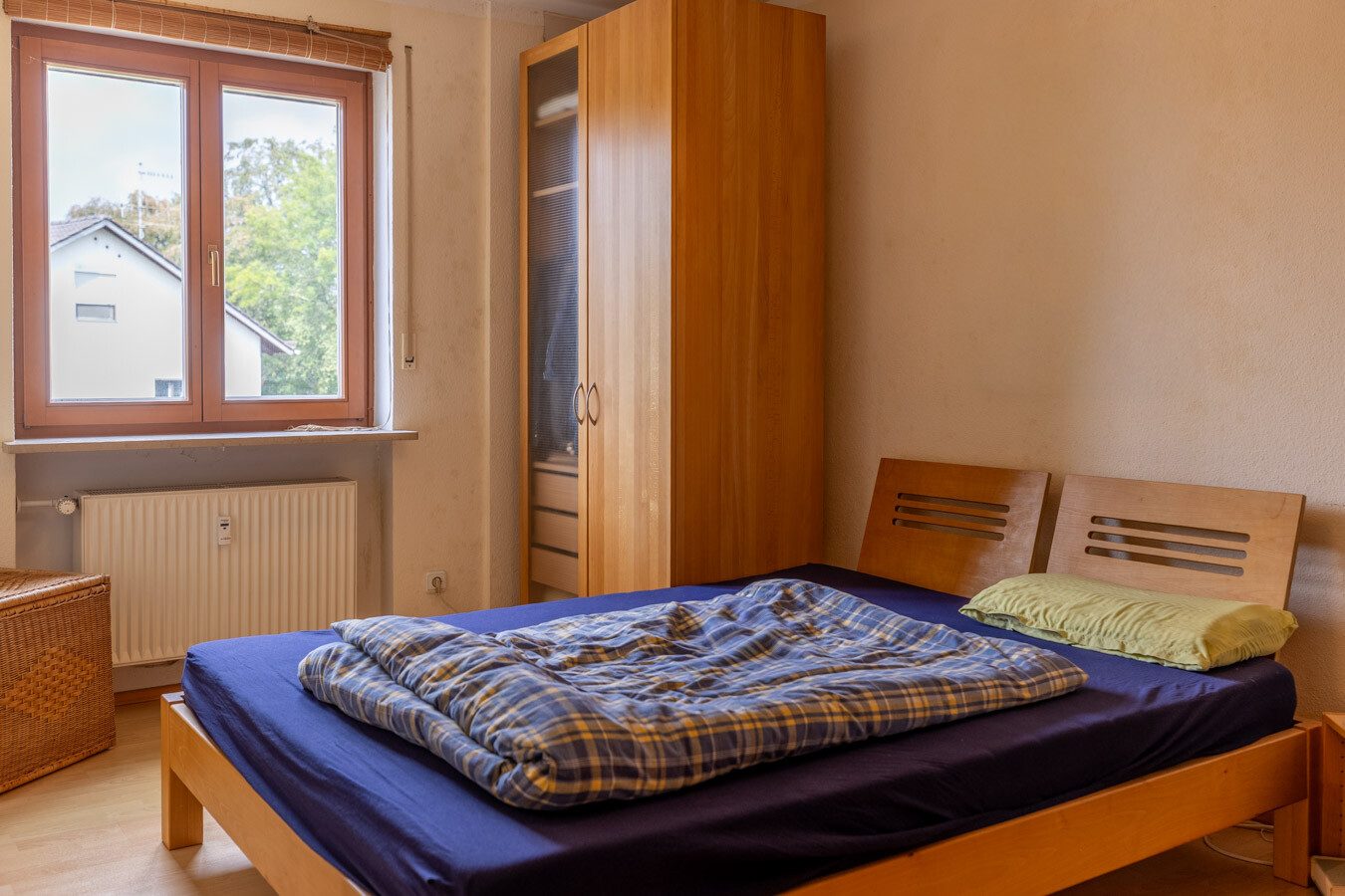 Immobilienangebot - Oberhaching - Alle - Gepflegtes 5-Familienhaus auf großzügigem Grundstück