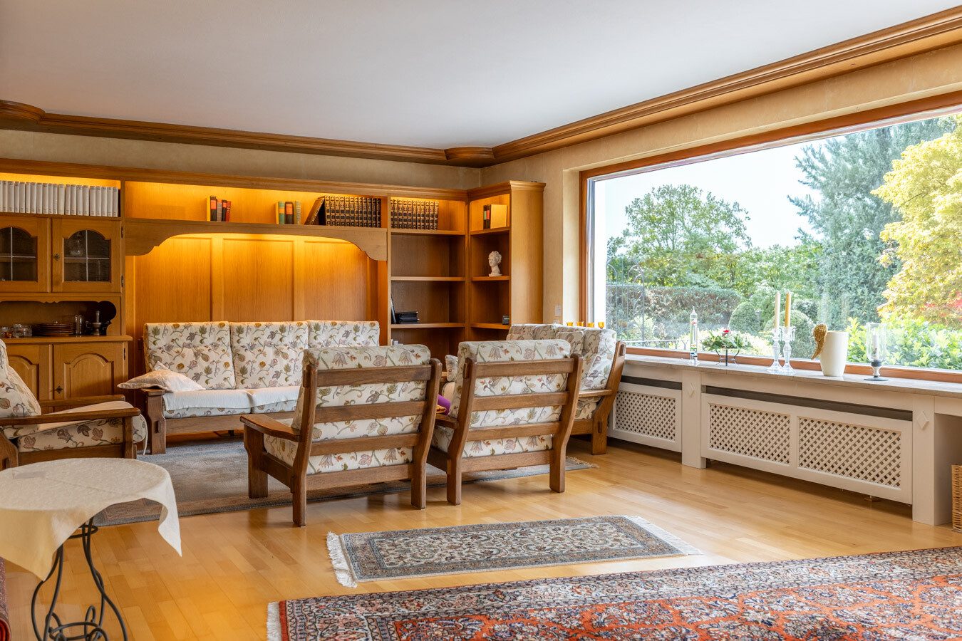 Immobilienangebot - Oberhaching - Alle - Gepflegtes 5-Familienhaus auf großzügigem Grundstück