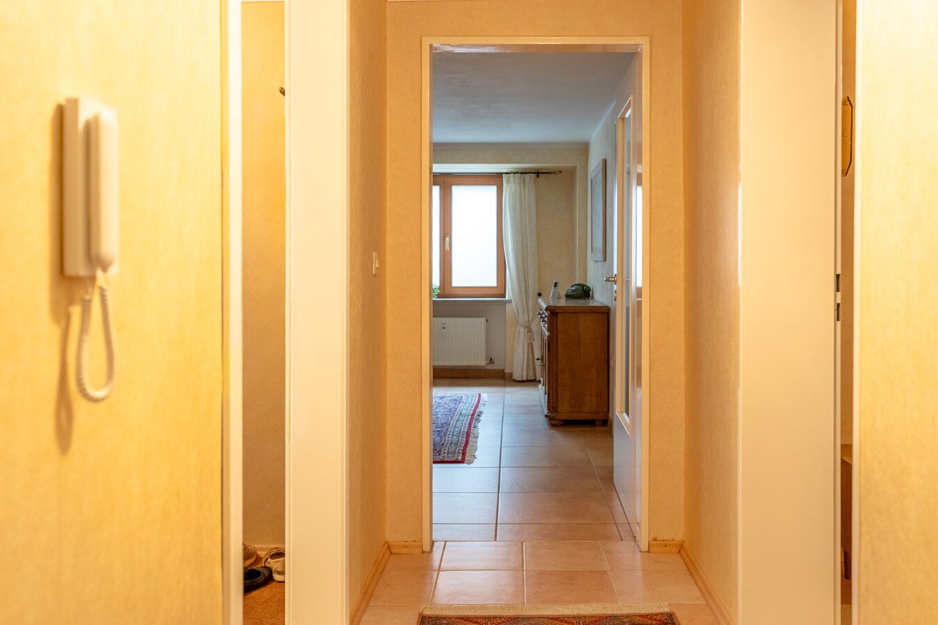Immobilienangebot - Oberhaching - Alle - Gepflegtes 5-Familienhaus auf großzügigem Grundstück