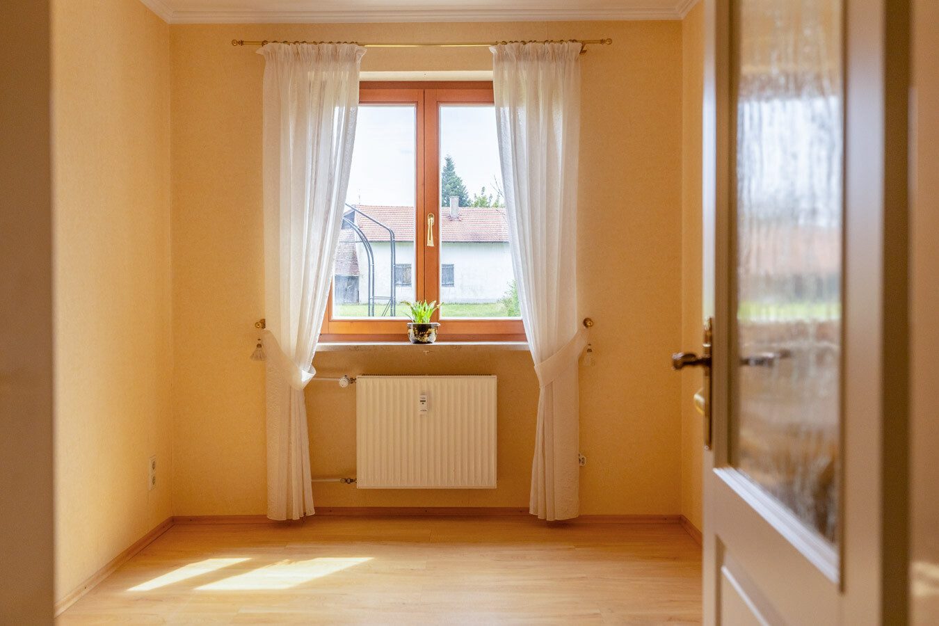 Immobilienangebot - Oberhaching - Alle - Gepflegtes 5-Familienhaus auf großzügigem Grundstück