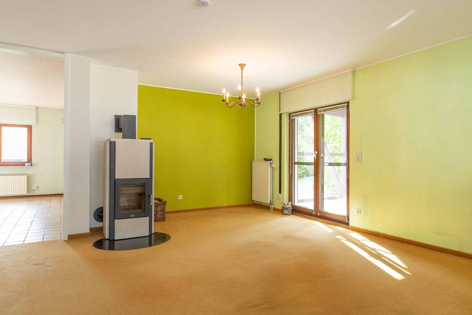 Immobilienangebot - Krumbach (Schwaben) - Alle - 133 m² Wohnkomfort: Einfamilienhaus mit Keller, Doppel-Carport und sonnigem Garten