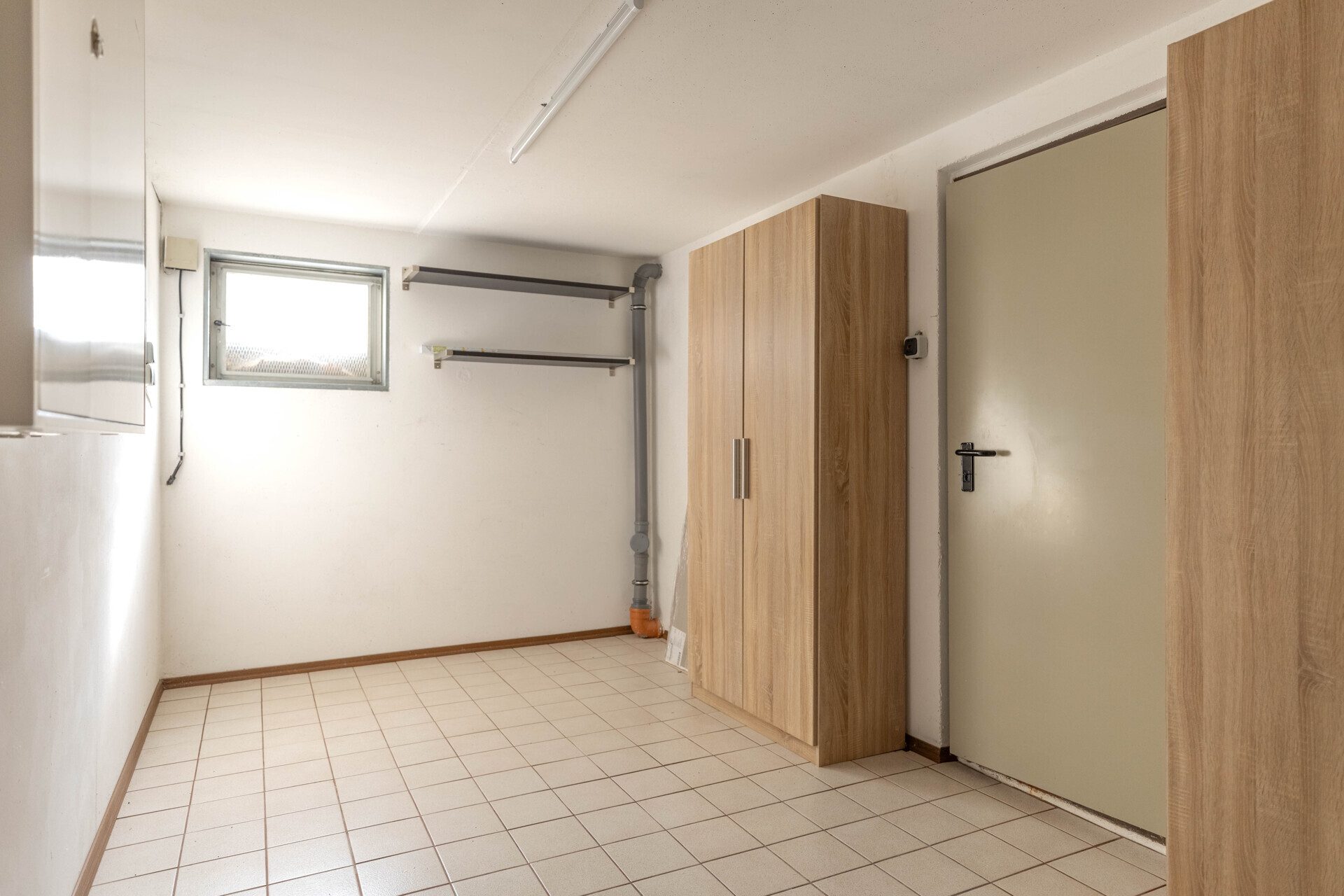 Immobilienangebot - Krumbach (Schwaben) - Alle - 133 m² Wohnkomfort: Einfamilienhaus mit Keller, Doppel-Carport und sonnigem Garten