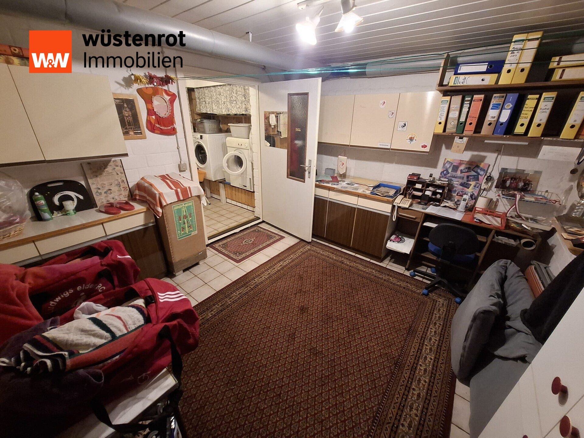 Immobilienangebot - Ludwigsfelde - Alle - Besonderes Einfamilienhaus mit Traumgarten inklusive Außenpool in exklusiver Wohnlage zu verkaufen !
