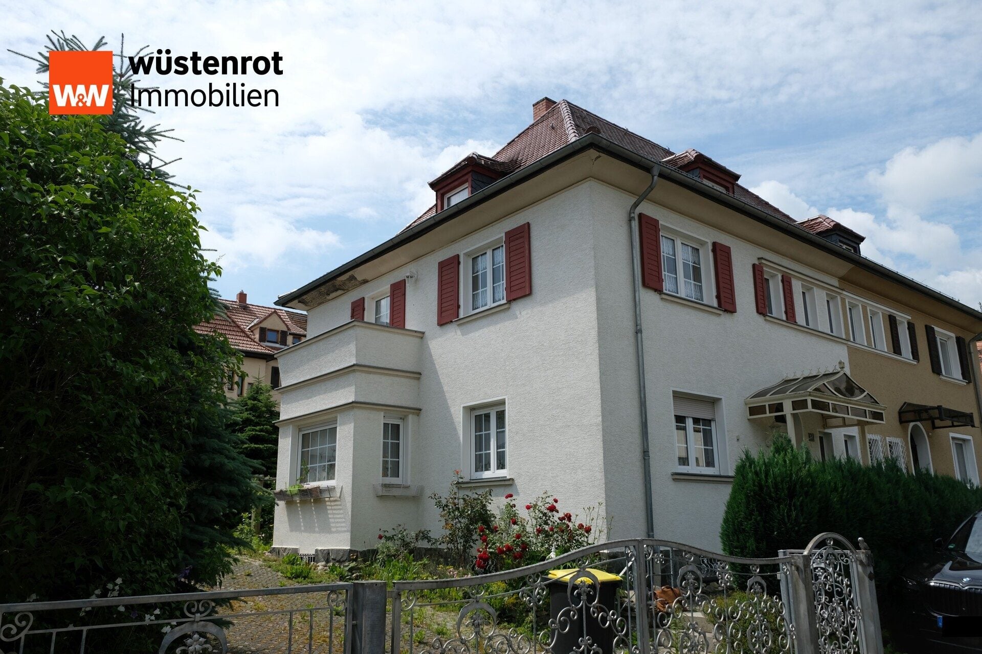 Immobilienangebot - Crimmitschau - Alle - Großzügige Doppelhaushälfte mit Doppelgarage in bester Wohnlage von Crimmitschau