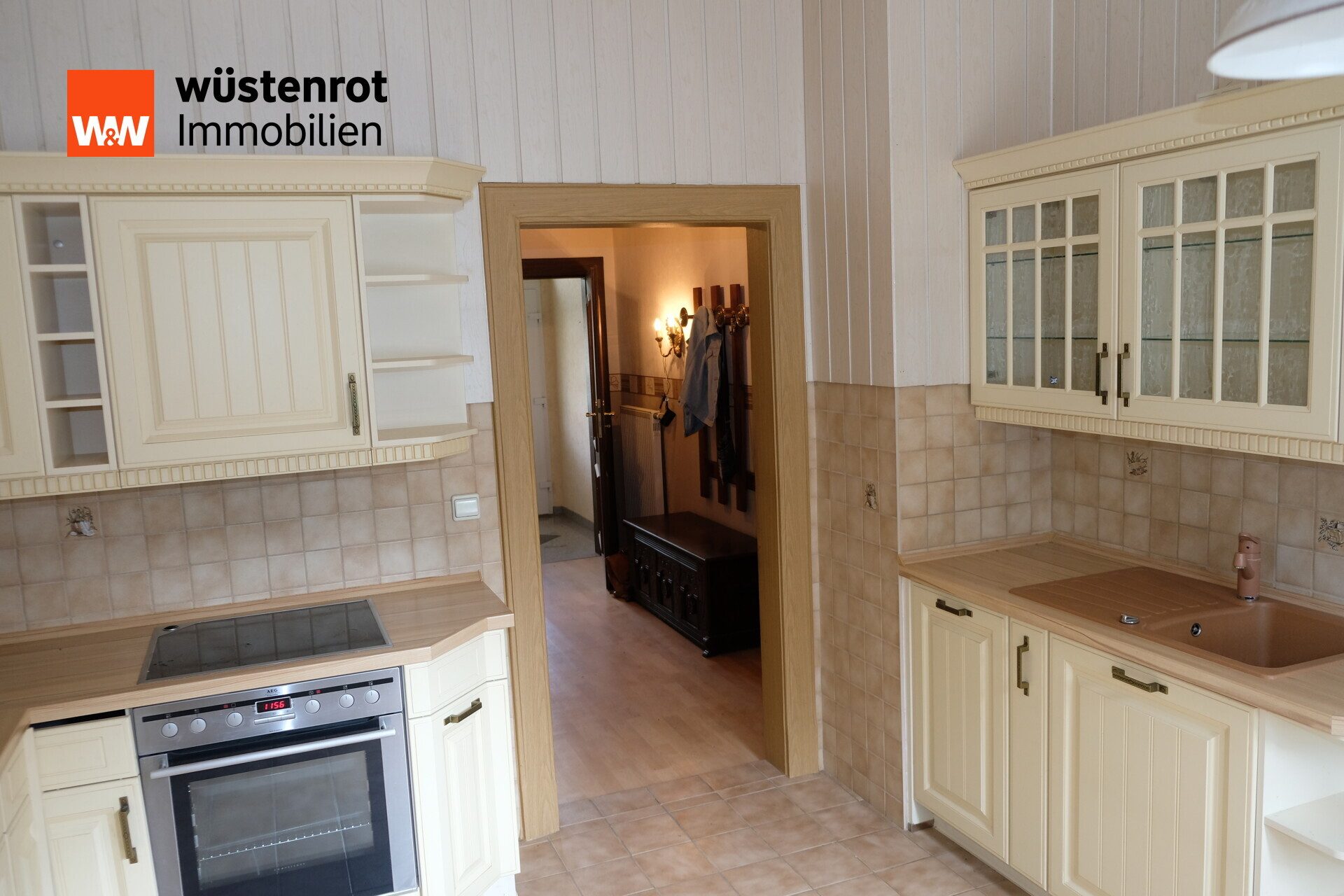 Immobilienangebot - Crimmitschau - Alle - Großzügige Doppelhaushälfte mit Doppelgarage in bester Wohnlage von Crimmitschau