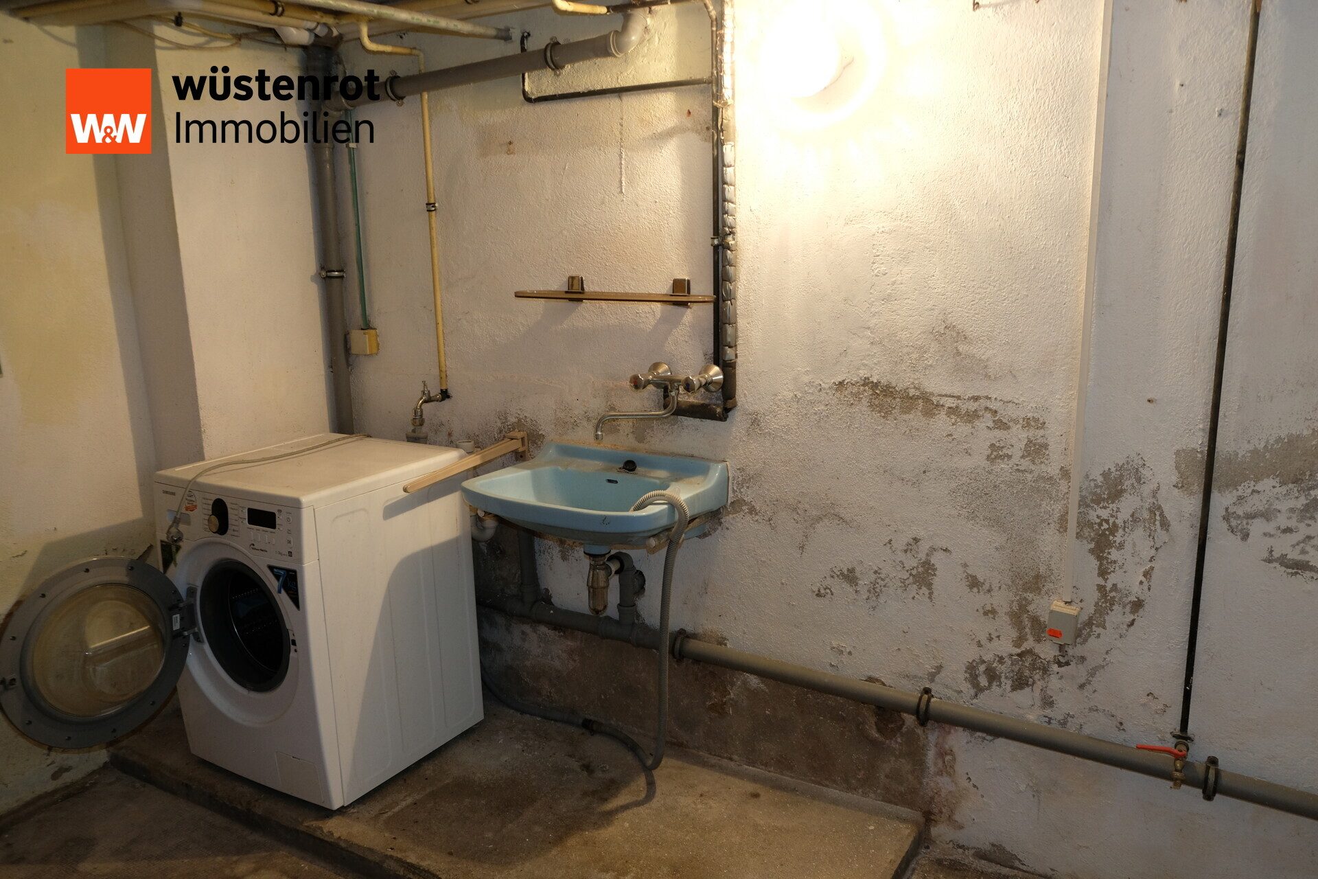 Immobilienangebot - Crimmitschau - Alle - Großzügige Doppelhaushälfte mit Doppelgarage in bester Wohnlage von Crimmitschau