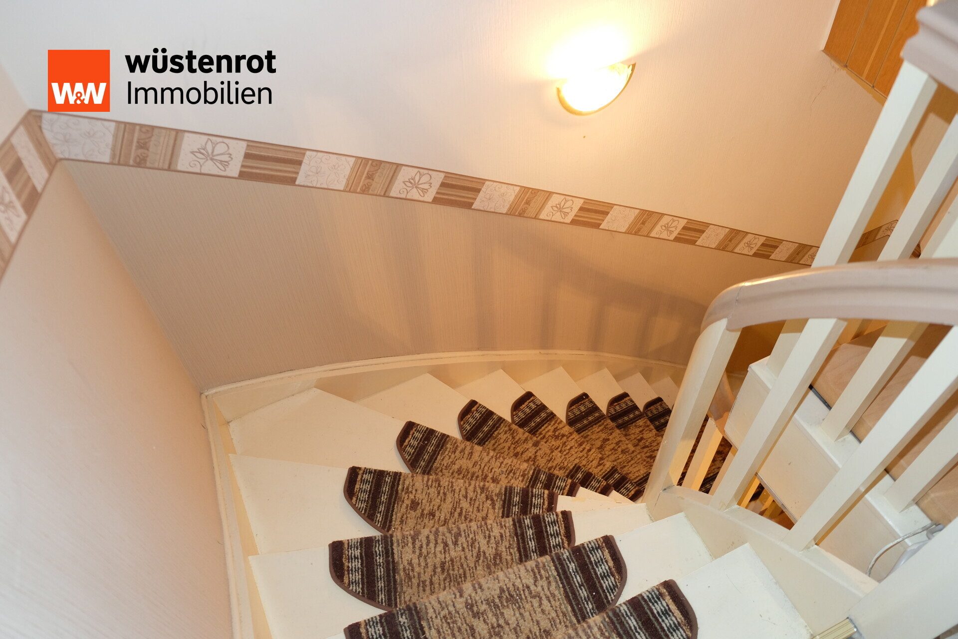 Immobilienangebot - Crimmitschau - Alle - Großzügige Doppelhaushälfte mit Doppelgarage in bester Wohnlage von Crimmitschau