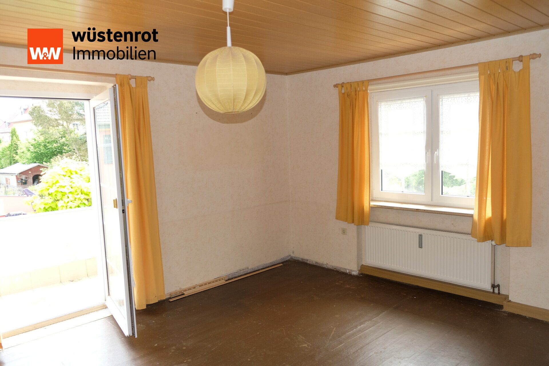 Immobilienangebot - Crimmitschau - Alle - Großzügige Doppelhaushälfte mit Doppelgarage in bester Wohnlage von Crimmitschau