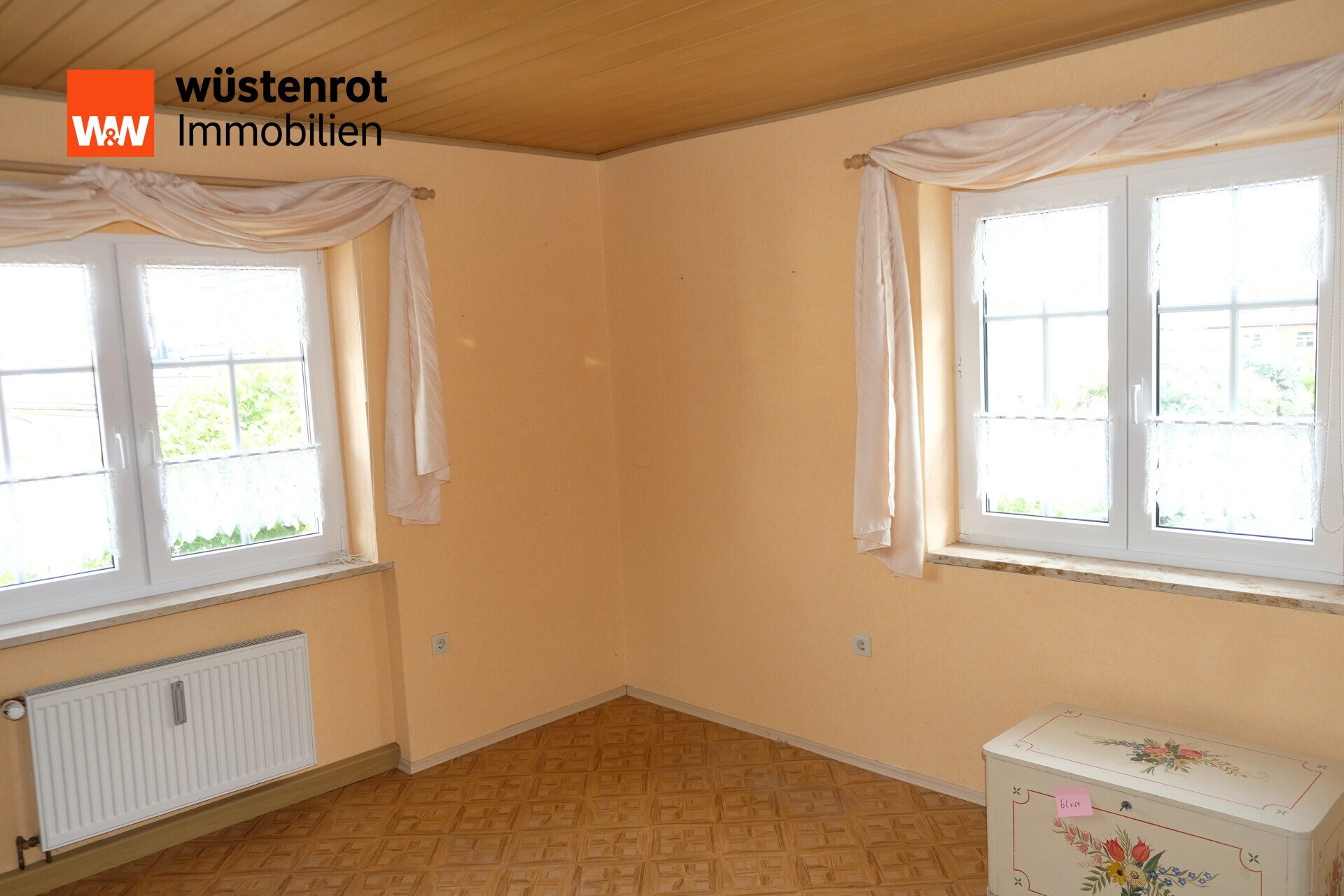 Immobilienangebot - Crimmitschau - Alle - Großzügige Doppelhaushälfte mit Doppelgarage in bester Wohnlage von Crimmitschau