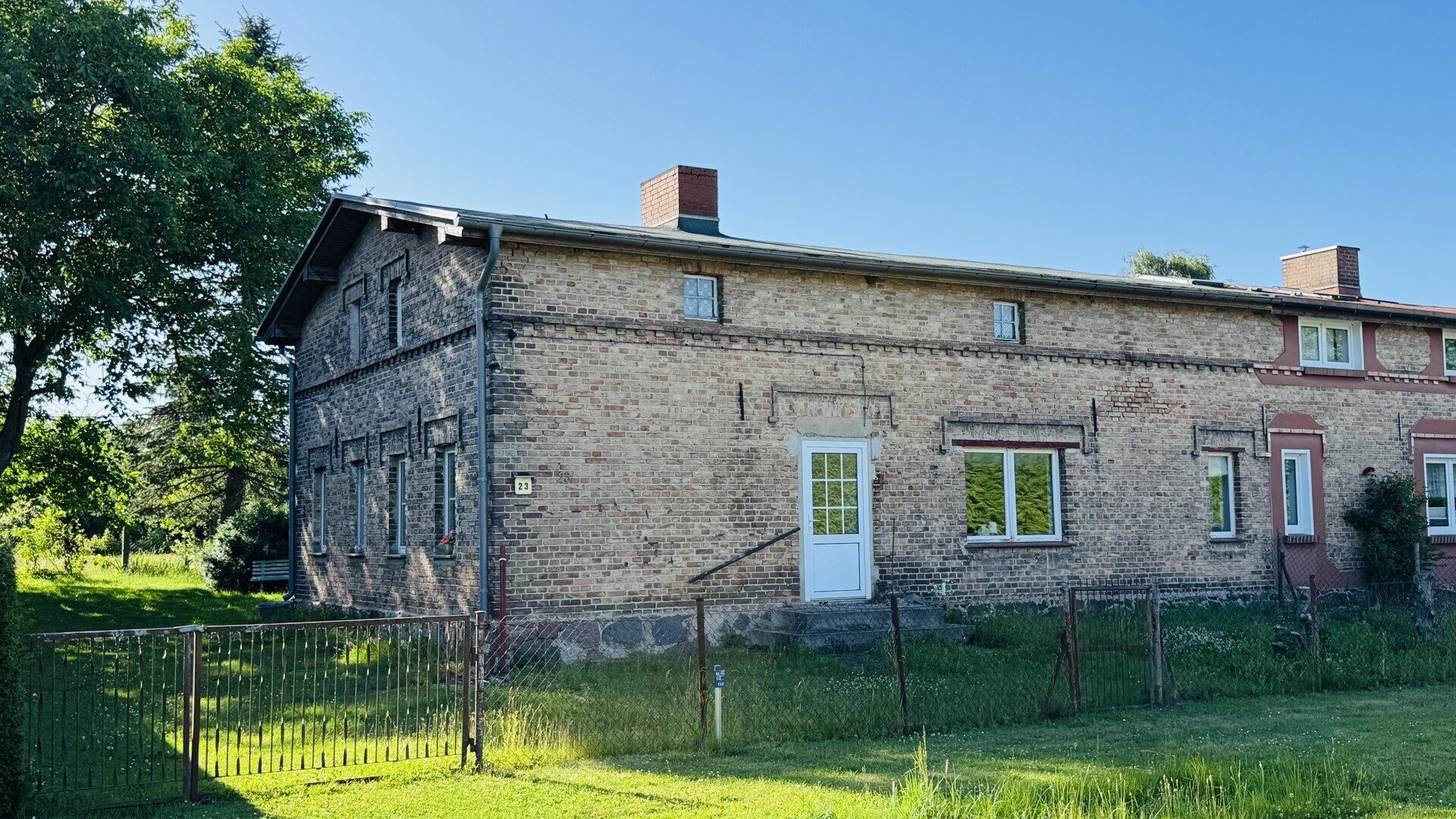 Immobilienangebot - Behrenhoff / Müssow - Alle - Viel Platz für Ihre Zukunft – Landhaus mit großem Selbstversorgergrundstück und Ausbaupotenzial