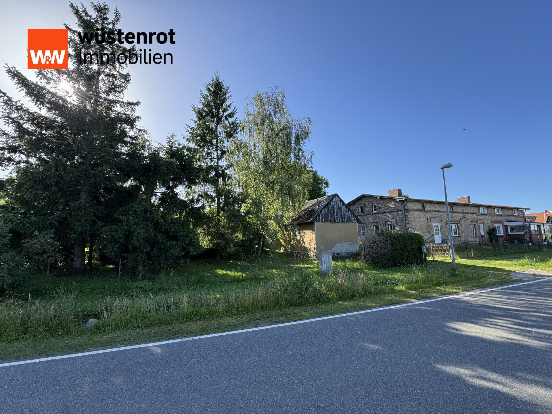 Immobilienangebot - Behrenhoff / Müssow - Alle - Viel Platz für Ihre Zukunft – Landhaus mit großem Selbstversorgergrundstück und Ausbaupotenzial