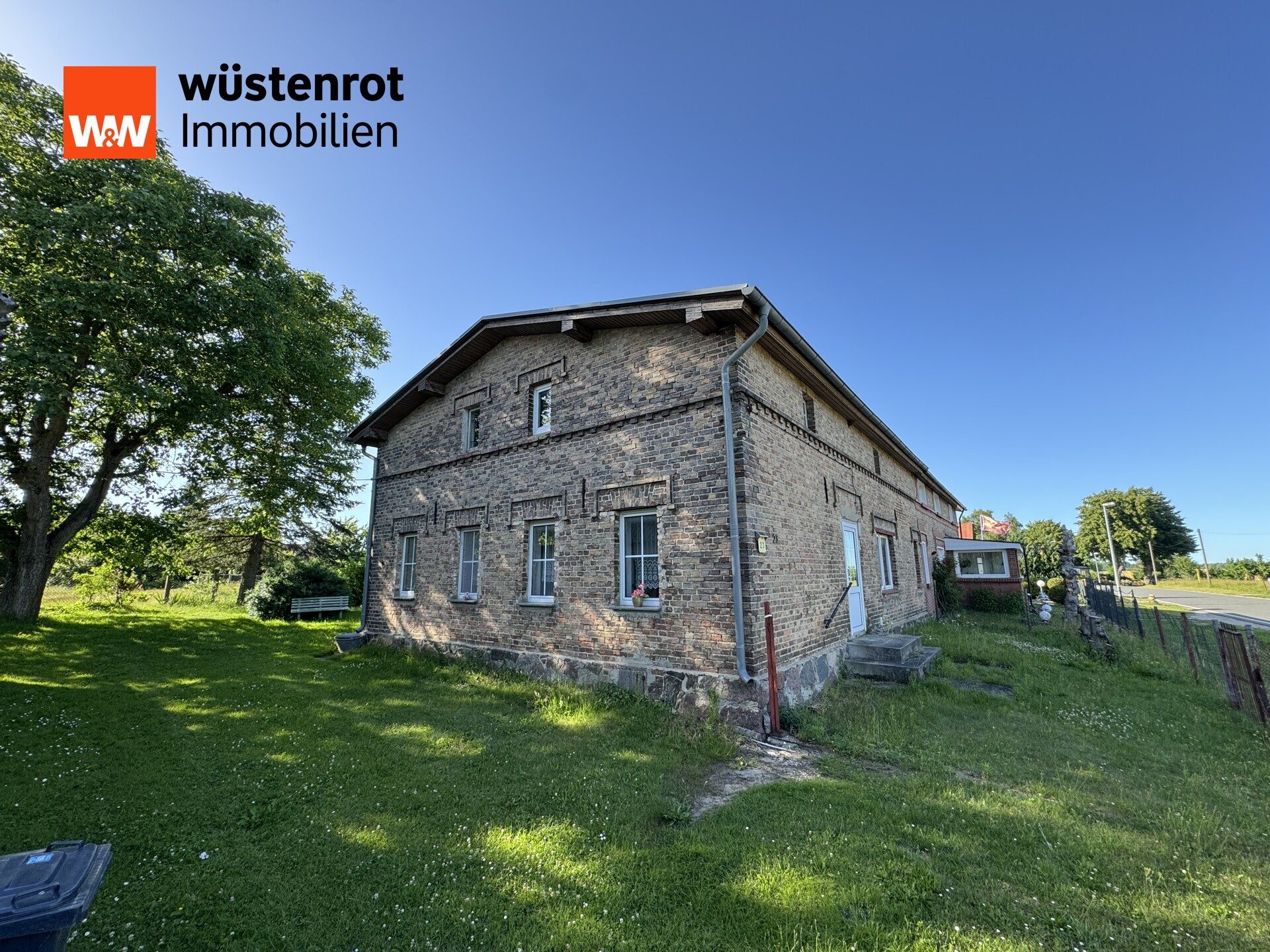 Immobilienangebot - Behrenhoff / Müssow - Alle - Viel Platz für Ihre Zukunft – Landhaus mit großem Selbstversorgergrundstück und Ausbaupotenzial