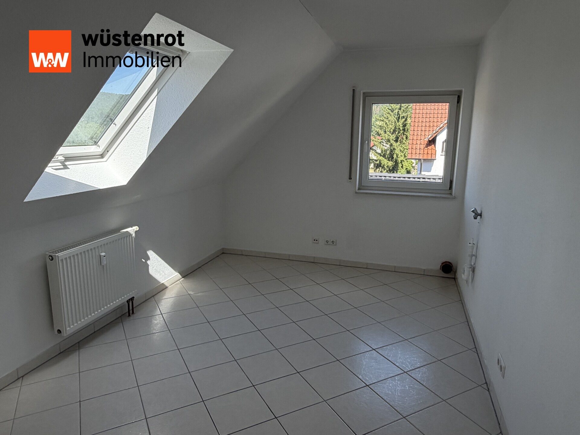 Immobilienangebot - Gaildorf - Alle - Großzügige Maisonettewohnung in zentraler und ruhiger Stadtlage mit 2 Tiefgaragenplätzen und einem Stellplatz im Freien