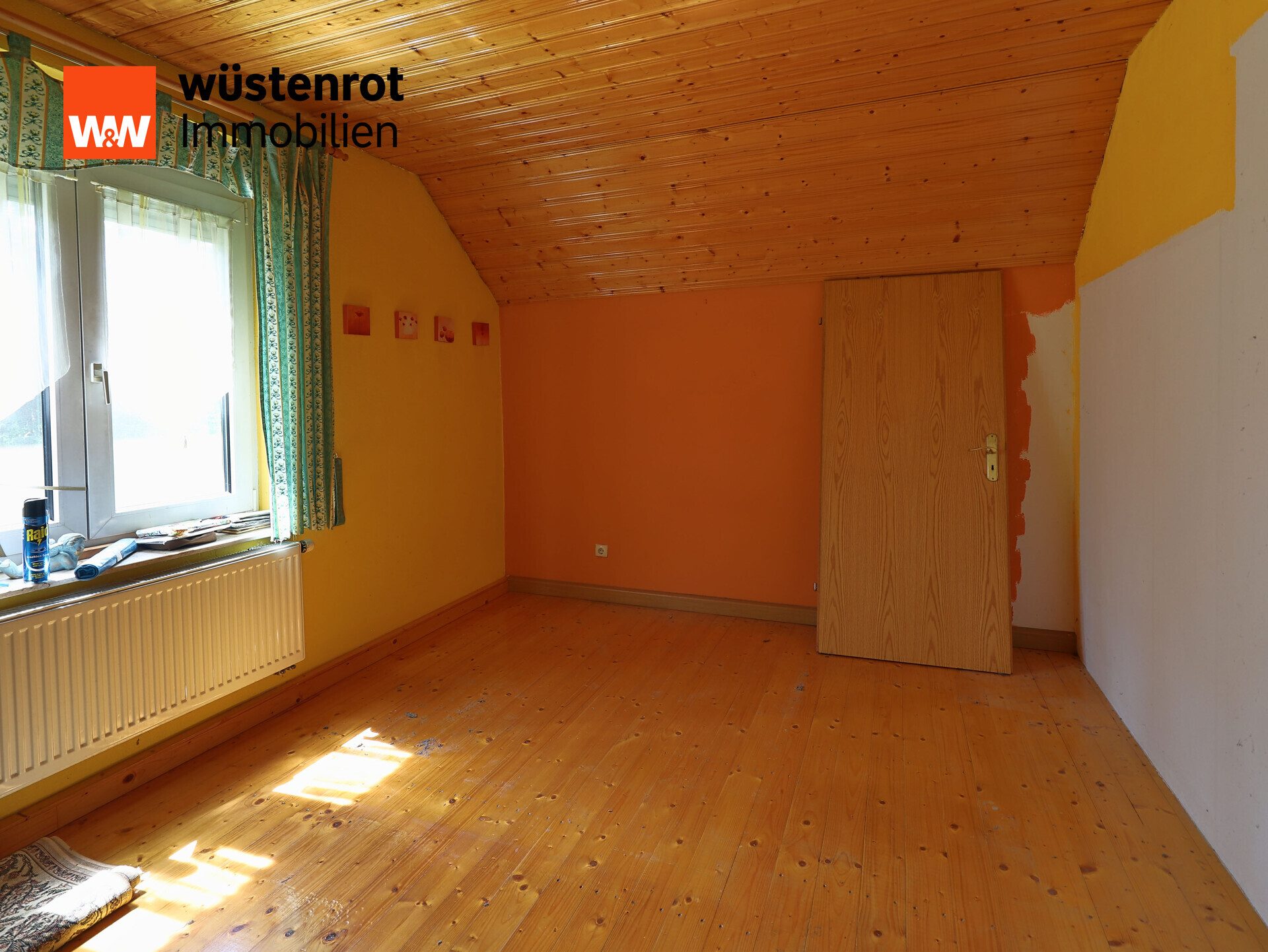 Immobilienangebot - Ebermannsdorf - Alle - Einfamilienhaus mit Garten und Nebengebäuden – ideal für Individualisten und Naturliebhaber