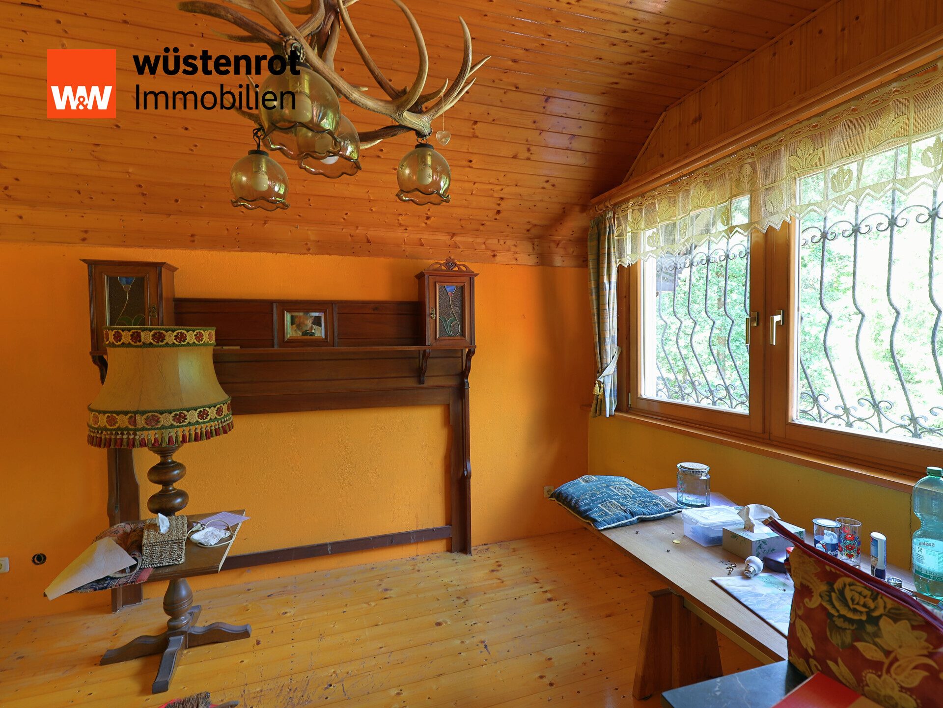 Immobilienangebot - Ebermannsdorf - Alle - Einfamilienhaus mit Garten und Nebengebäuden – ideal für Individualisten und Naturliebhaber