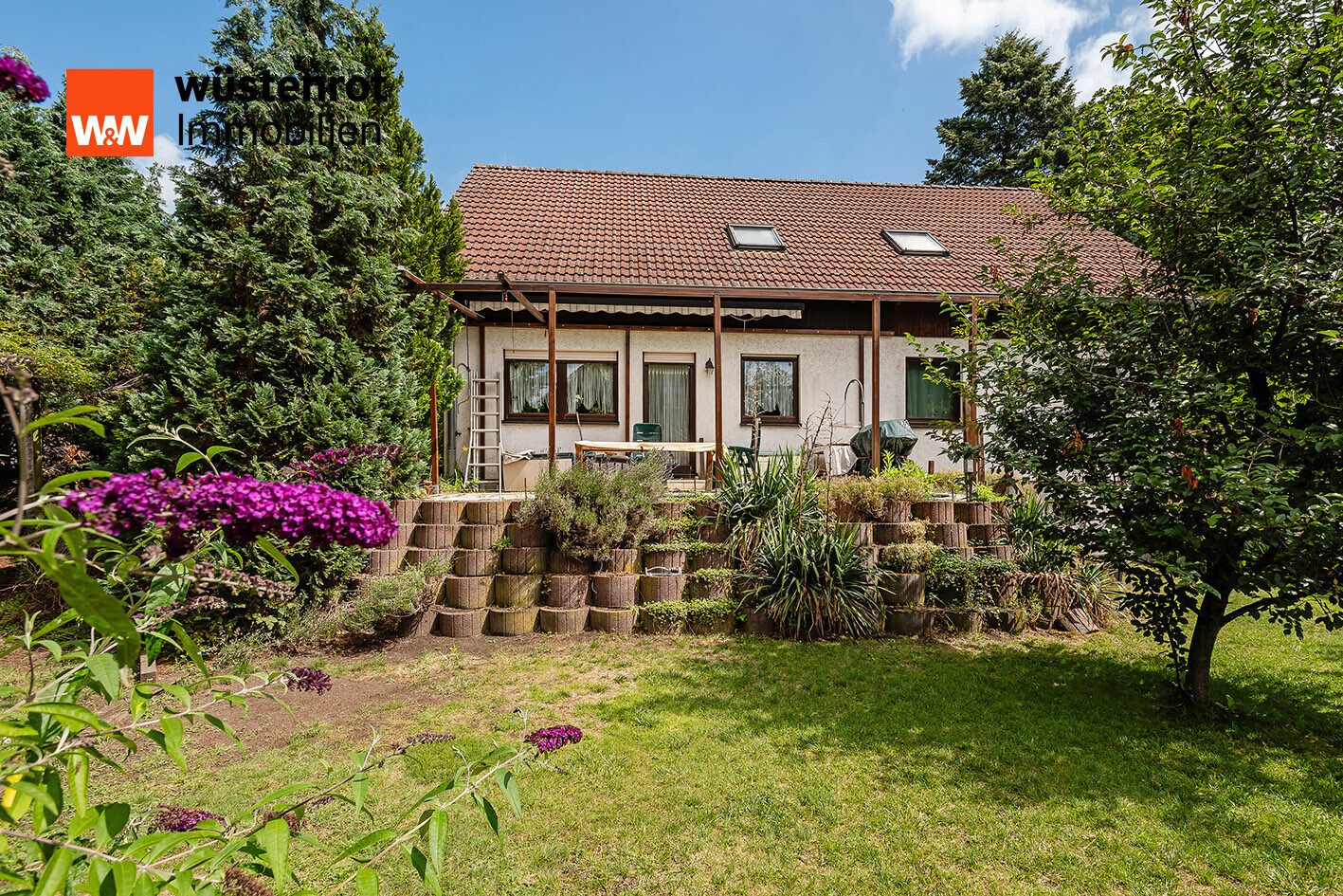 Immobilienangebot - Berlin / Johannisthal - Alle - Aufgeteiltes Zweifamilienhaus mit zwei separaten Grundbüchern in gesuchter Lage von Johannisthal