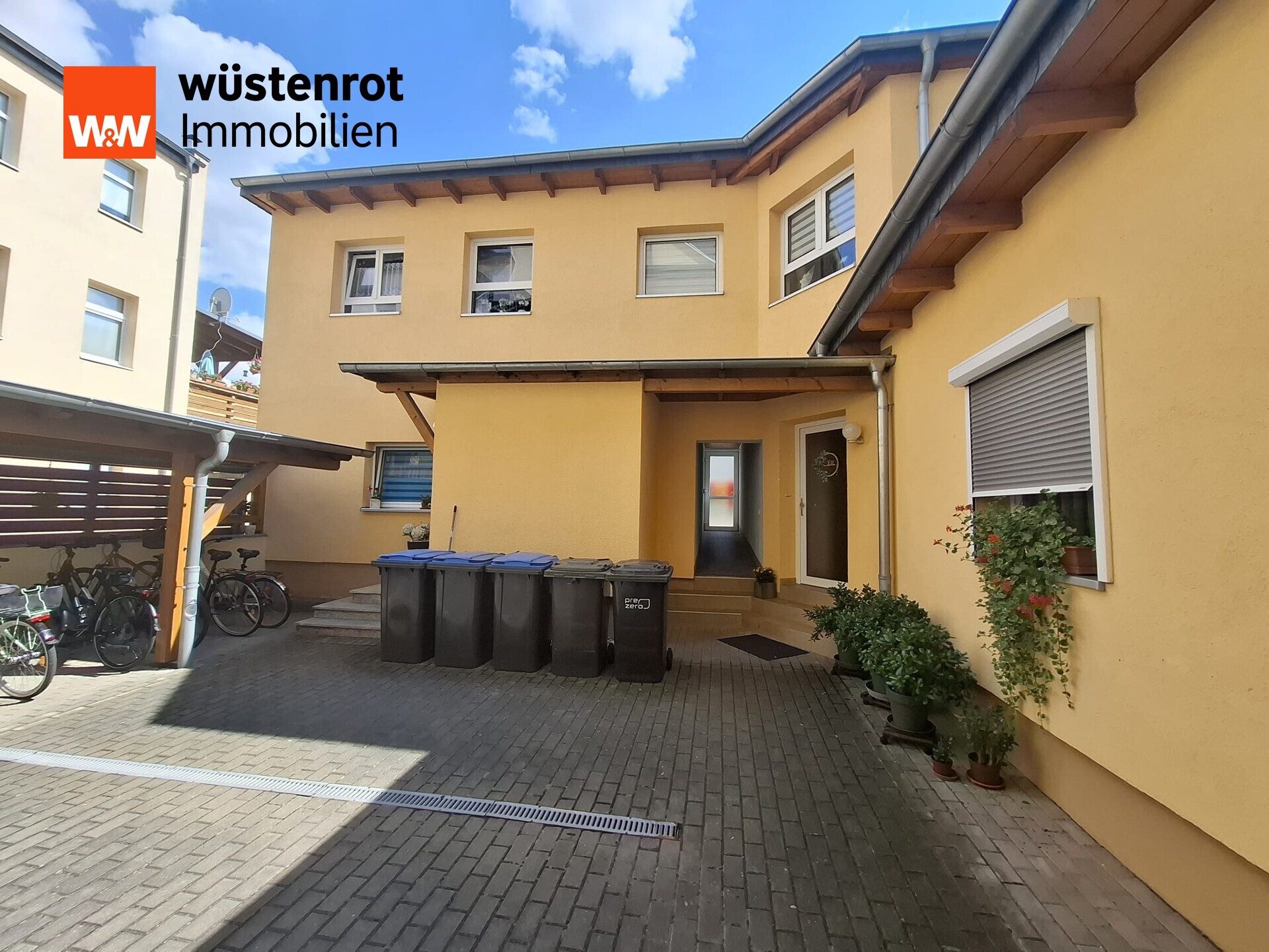 Immobilienangebot - Köthen - Alle - Umfassend modernisiertes Immobilienpaket mit 10 vermieteten Wohneinheiten und starker Rendite!