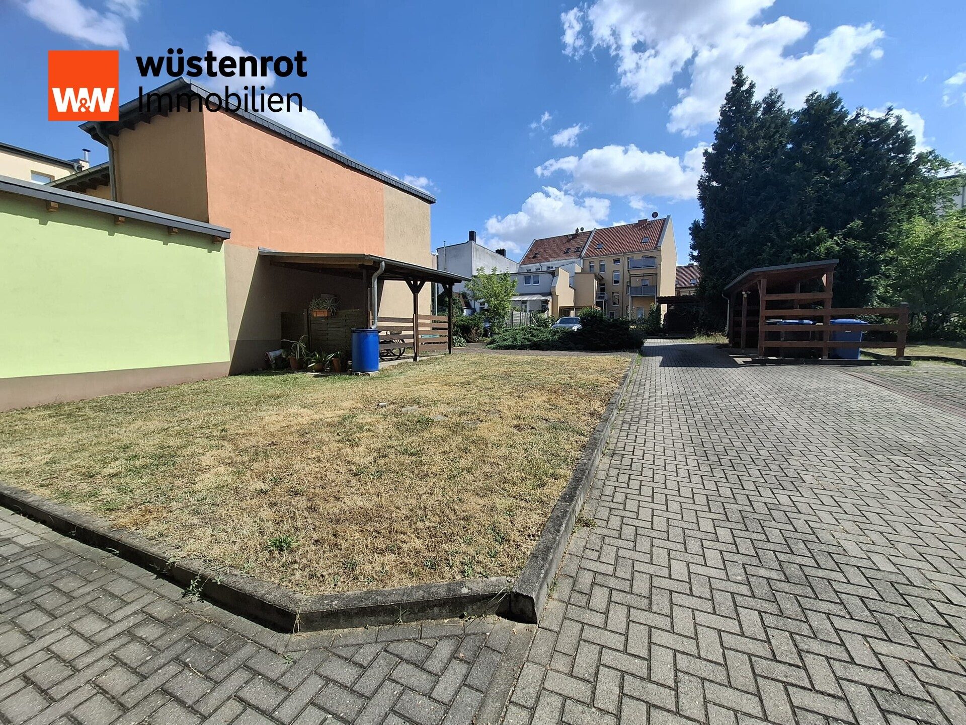Immobilienangebot - Köthen - Alle - Umfassend modernisiertes Immobilienpaket mit 10 vermieteten Wohneinheiten und starker Rendite!