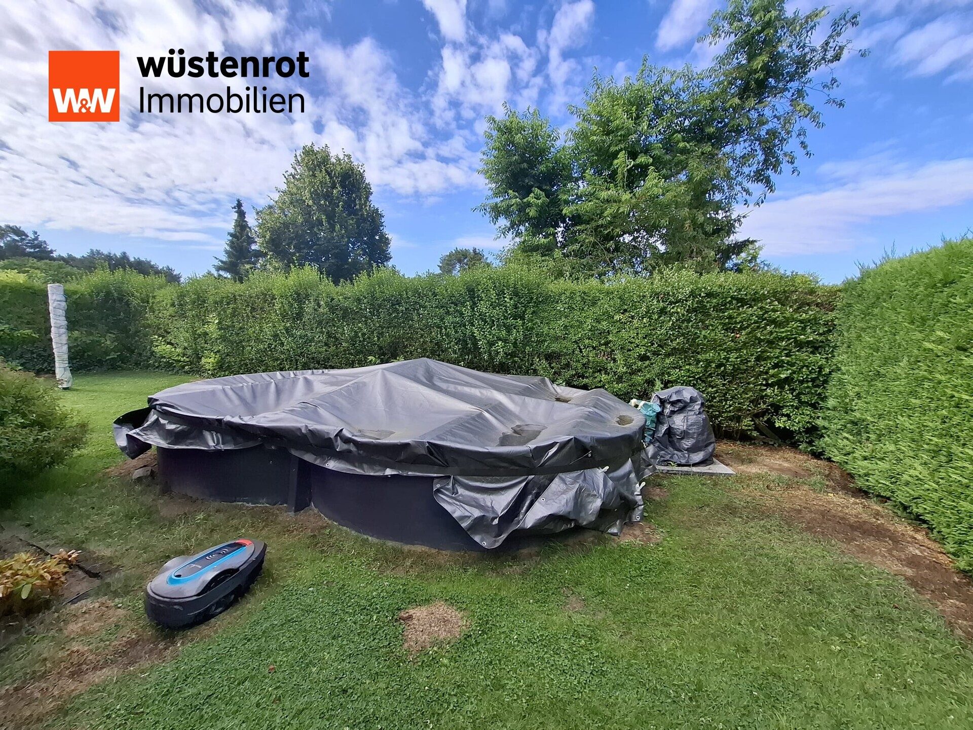 Immobilienangebot - Brandenburg an der Havel - Alle - Wochenendbungalow mit Pool, Mähroboter und Bewässerungsanlage auf gepflegtem Freizeitgrundstück!
