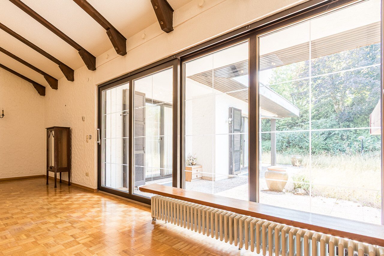 Immobilienangebot - Hermeskeil - Alle - Großzügig wohnen und vielseitig arbeiten – Anwesen mit Garten und vermieteter Praxisfläche