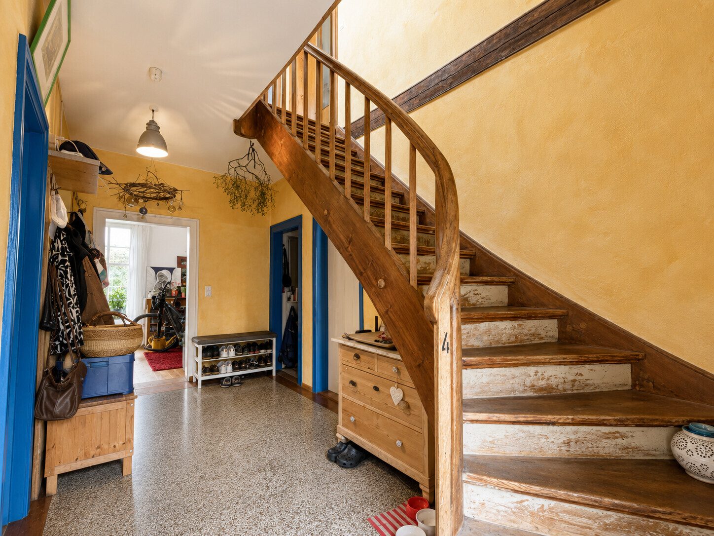 Immobilienangebot - Litzendorf / Pödeldorf - Alle - Ländlicher Charme, stadtnah gelegen - 
Einfamilienhaus mit Nebengebäuden