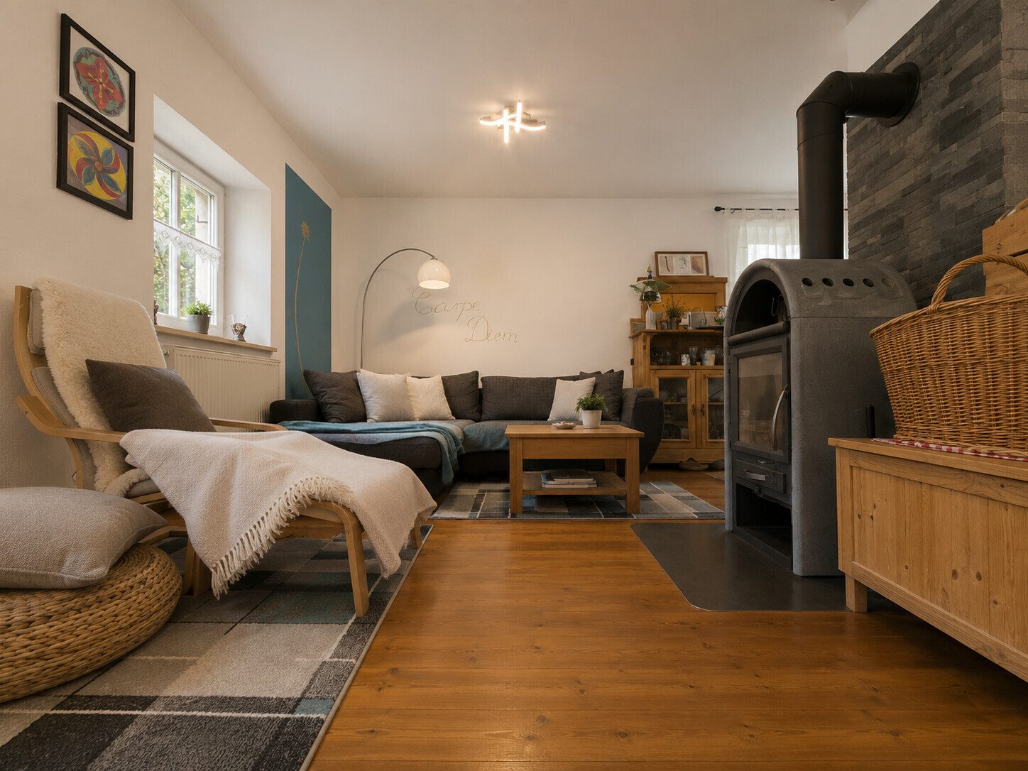 Immobilienangebot - Litzendorf / Pödeldorf - Alle - Ländlicher Charme, stadtnah gelegen - 
Einfamilienhaus mit Nebengebäuden