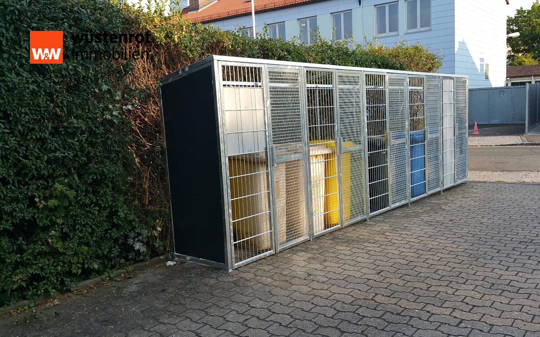 Immobilienangebot - Fürth - Alle - Mehrfamilienhaus als attraktives Zins- und Renditehaus in Topzustand !