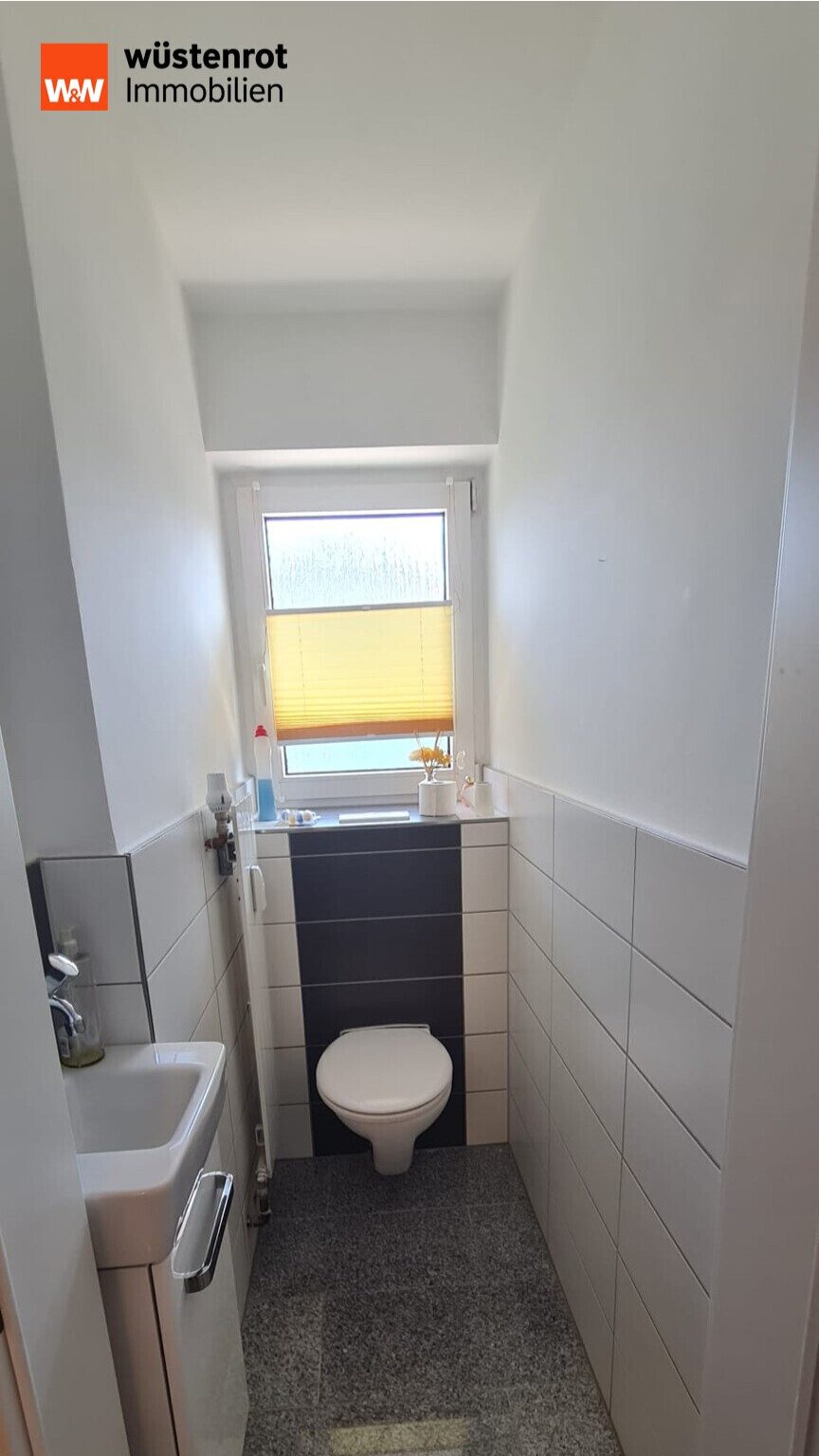 Immobilienangebot - Fürth - Alle - Mehrfamilienhaus als attraktives Zins- und Renditehaus in Topzustand !