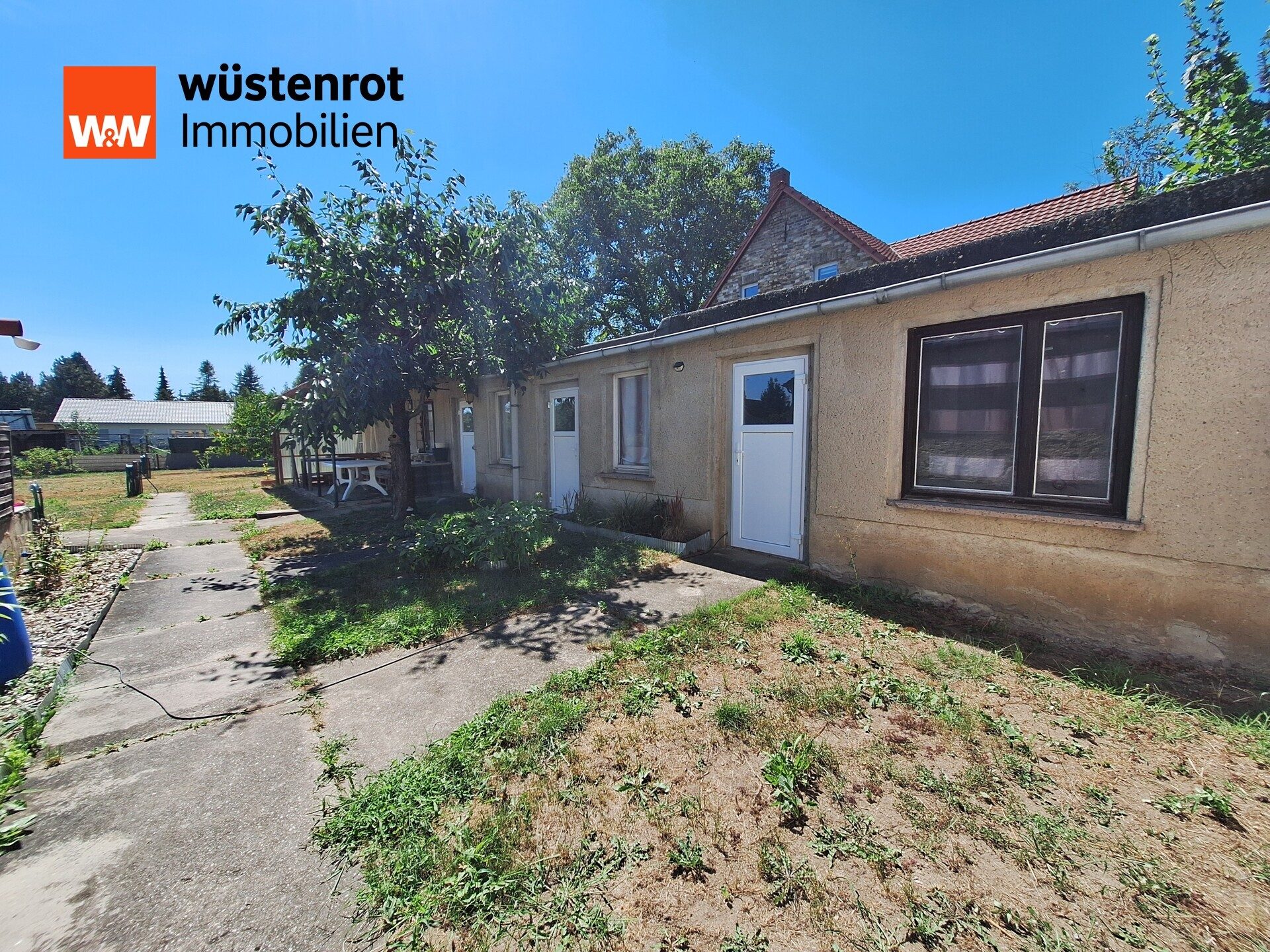 Immobilienangebot - Lutherstadt Wittenberg / Elstervorstadt - Alle - Modernisiertes Einfamilienhaus mit großem Garten, Ausbaureserve und vielseitigen Nutzungsmöglichkeiten