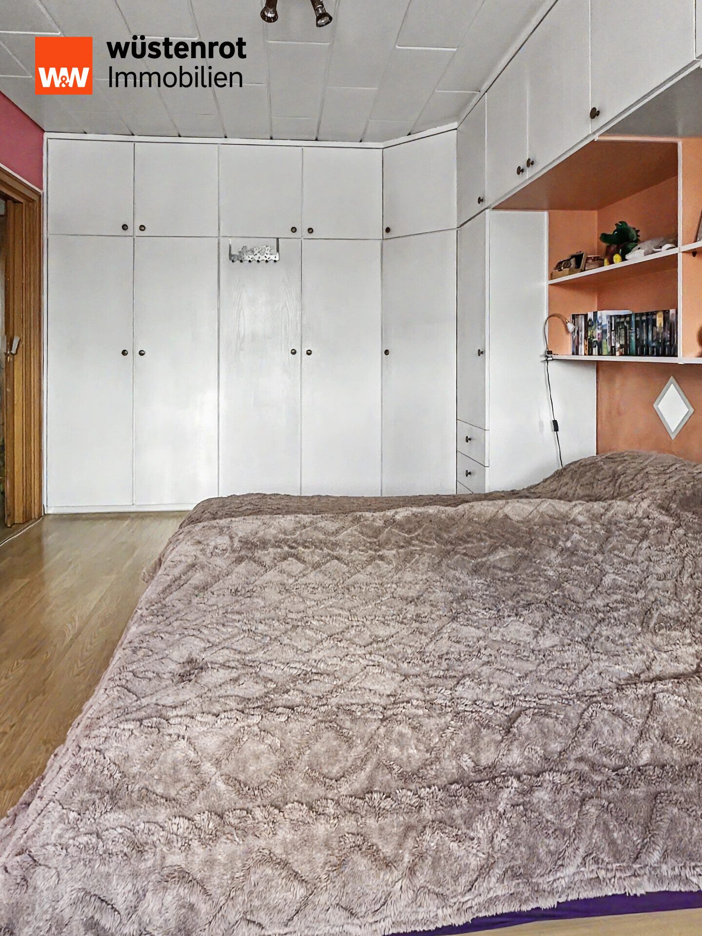 Immobilienangebot - Karlsruhe - Alle - 3-Zimmer-Wohnung mit großer Loggia und Blick ins Grüne inkl. Stellplatz