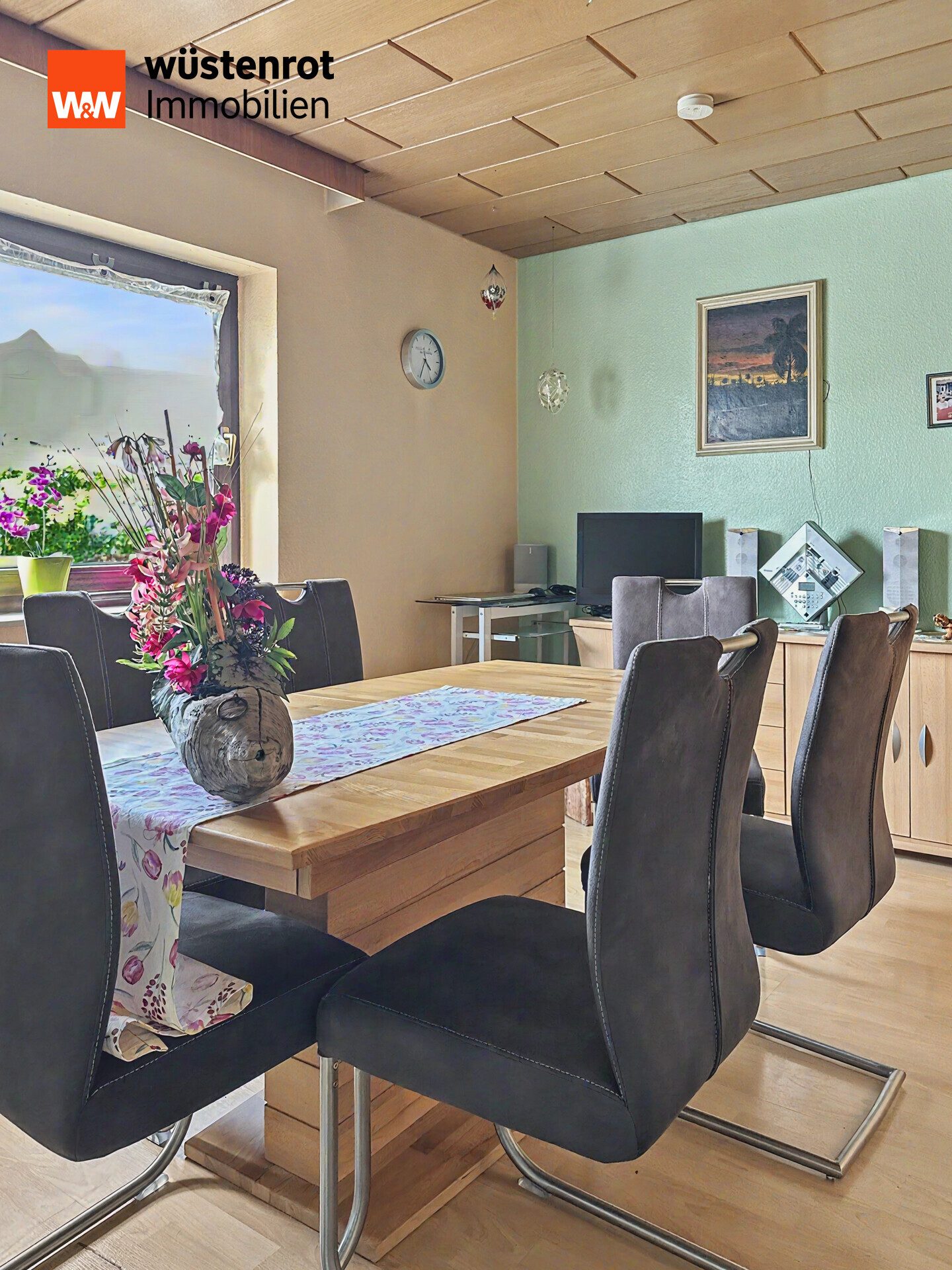Immobilienangebot - Karlsruhe - Alle - 3-Zimmer-Wohnung mit großer Loggia und Blick ins Grüne inkl. Stellplatz