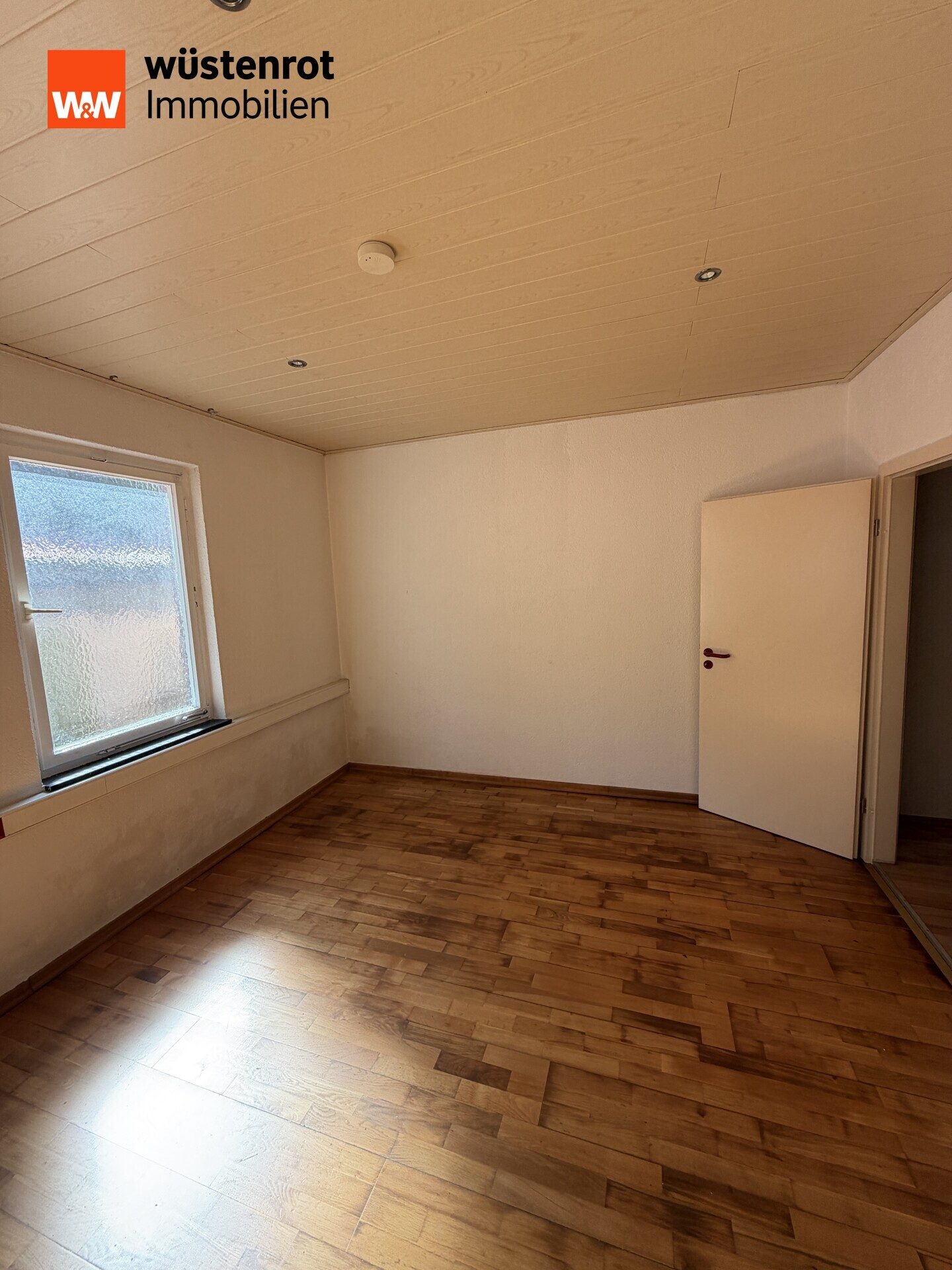 Immobilienangebot - Stuttgart / Möhringen - Alle - Ideal für Handwerker – Eigene Werkstatt, Büro und Lager mit zusätzlichen Mieteinnahmen