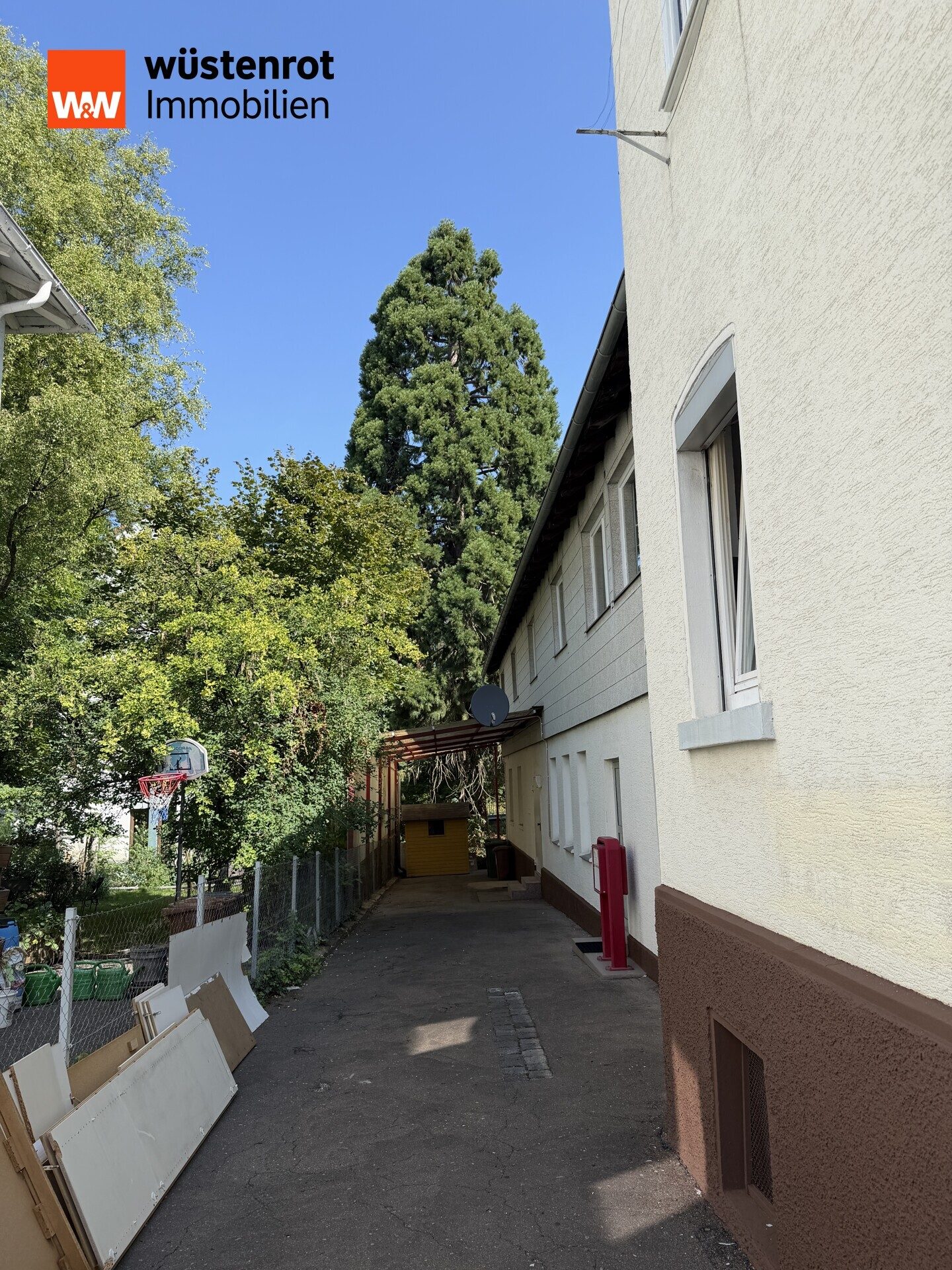 Immobilienangebot - Stuttgart / Möhringen - Alle - Ideal für Handwerker – Eigene Werkstatt, Büro und Lager mit zusätzlichen Mieteinnahmen