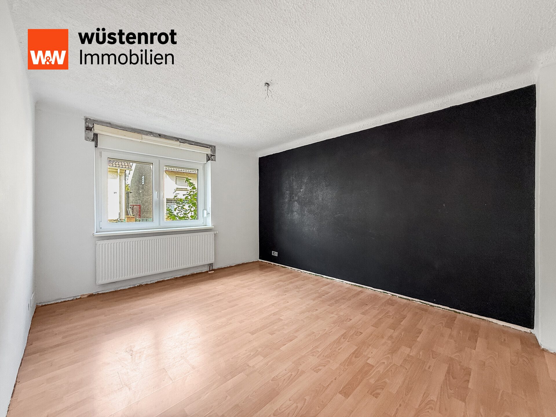 Immobilienangebot - Dillingen / Pachten - Alle - Saniertes Zweifamilienhaus in guter Lage