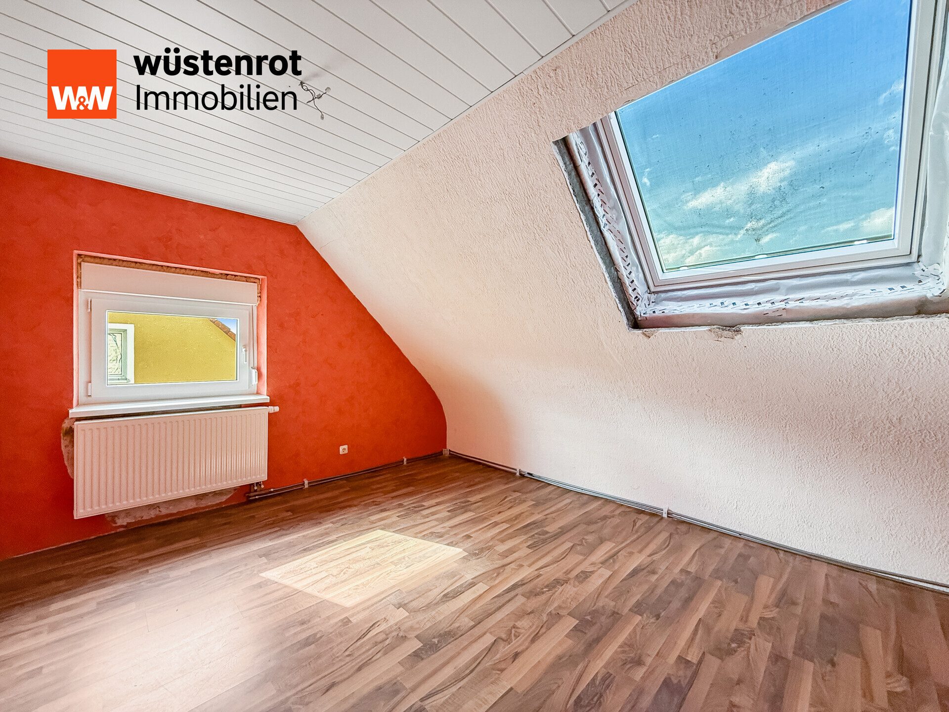 Immobilienangebot - Dillingen / Pachten - Alle - Saniertes Zweifamilienhaus in guter Lage