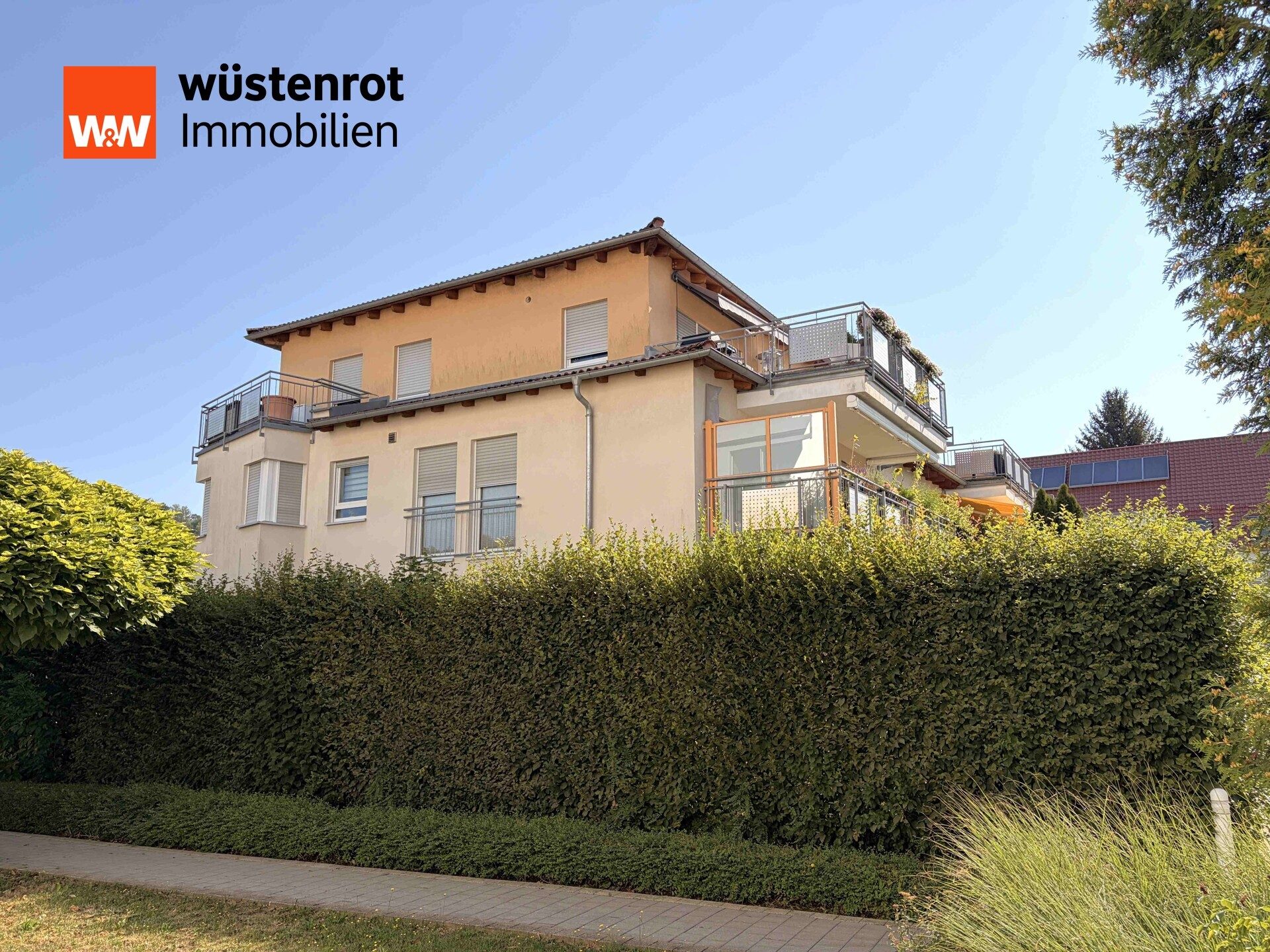 Immobilienangebot - Hersbruck - Alle - 4-Zimmer-Eigentumswohnung in Citylage
104 m², Aufzug, Tiefgarage, Stellplatz