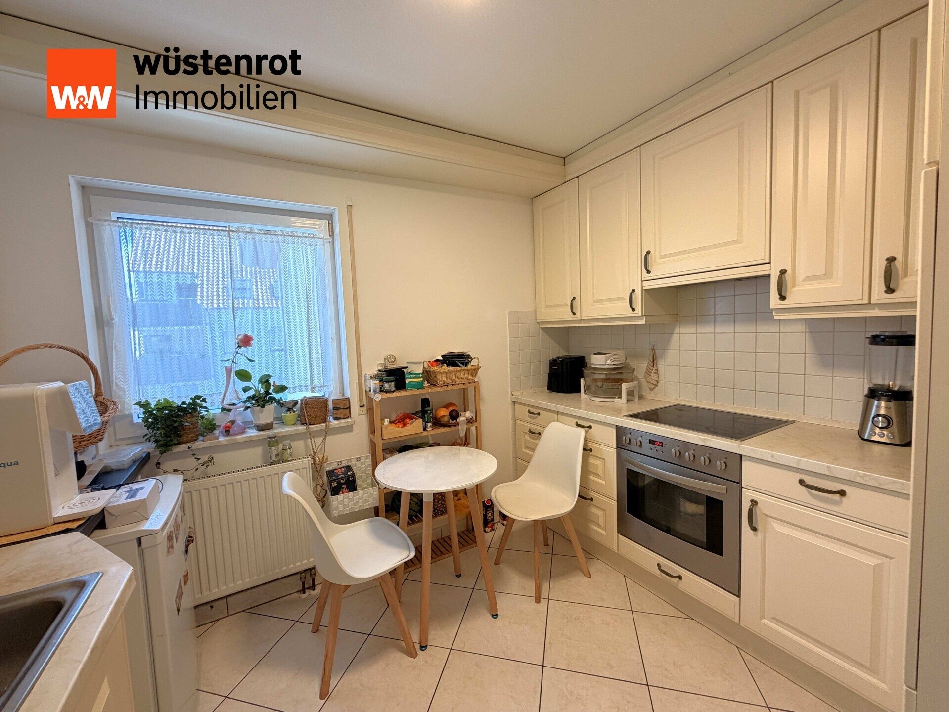 Immobilienangebot - Hersbruck - Alle - 4-Zimmer-Eigentumswohnung in Citylage
104 m², Aufzug, Tiefgarage, Stellplatz