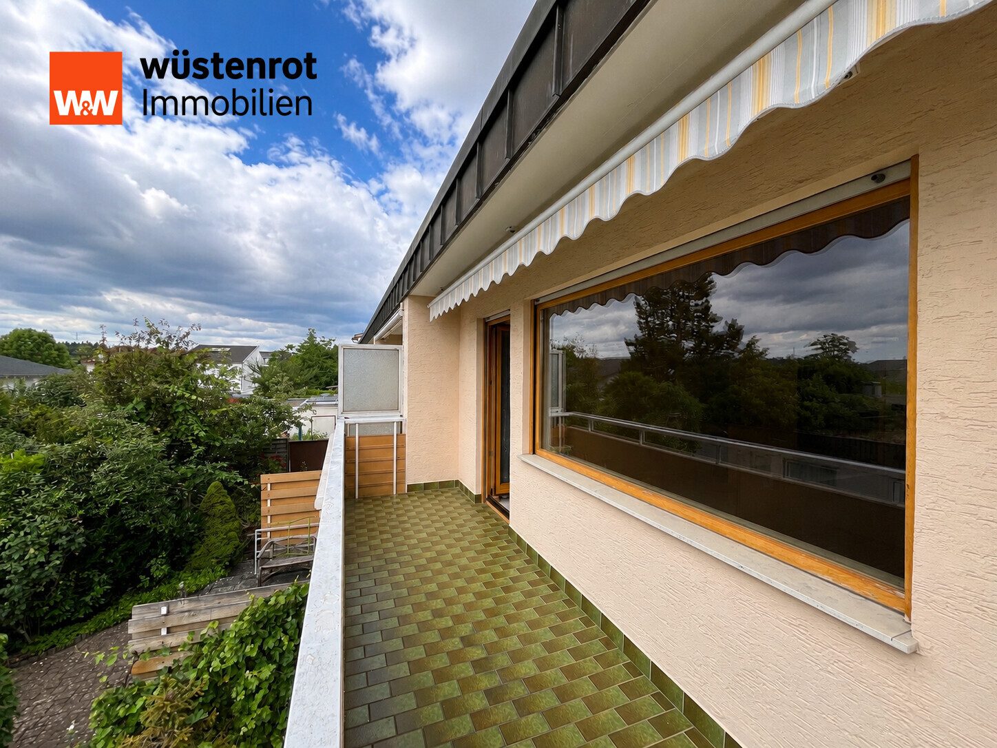 Immobilienangebot - Köngen - Alle - Sehr gepflegtes Reiheneckhaus in toller Lage in Köngen