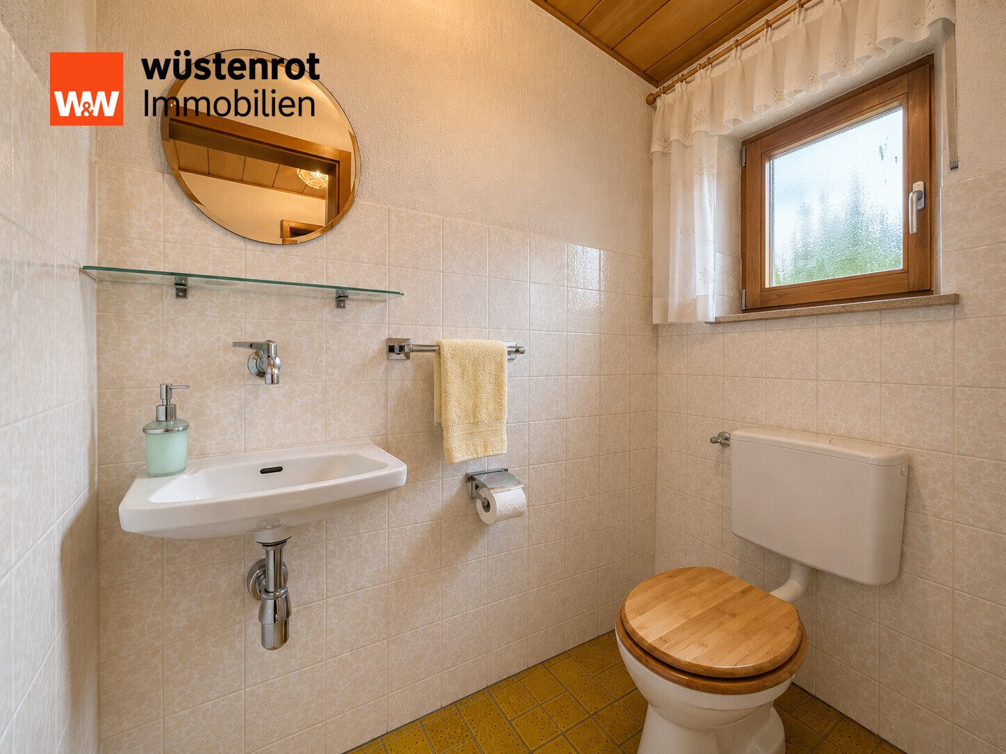 Immobilienangebot - Köngen - Alle - Sehr gepflegtes Reiheneckhaus in toller Lage in Köngen