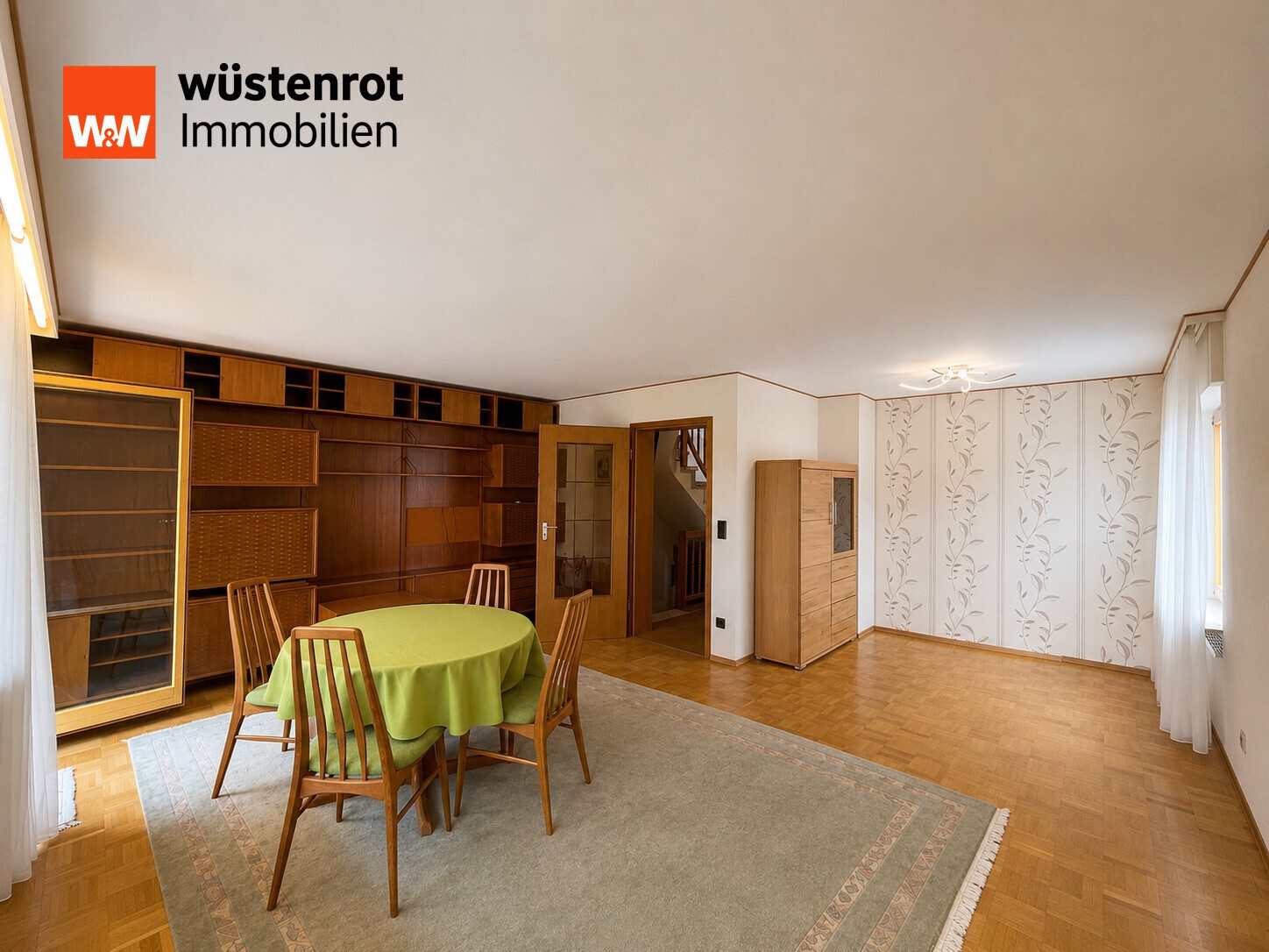 Immobilienangebot - Köngen - Alle - Sehr gepflegtes Reiheneckhaus in toller Lage in Köngen