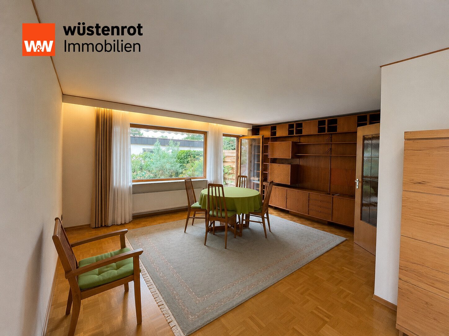 Immobilienangebot - Köngen - Alle - Sehr gepflegtes Reiheneckhaus in toller Lage in Köngen