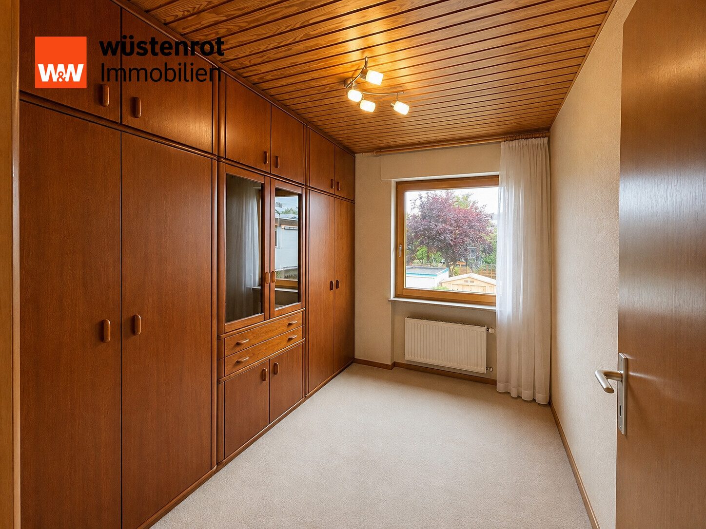 Immobilienangebot - Köngen - Alle - Sehr gepflegtes Reiheneckhaus in toller Lage in Köngen
