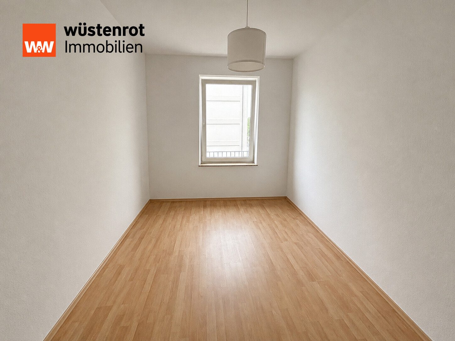 Immobilienangebot - Düsseldorf - Alle - Attraktive 3-Zimmer-Wohnung in Düsseldorf mit Balkon  - modern, lichtdurchflutet & ideal aufgeteilt